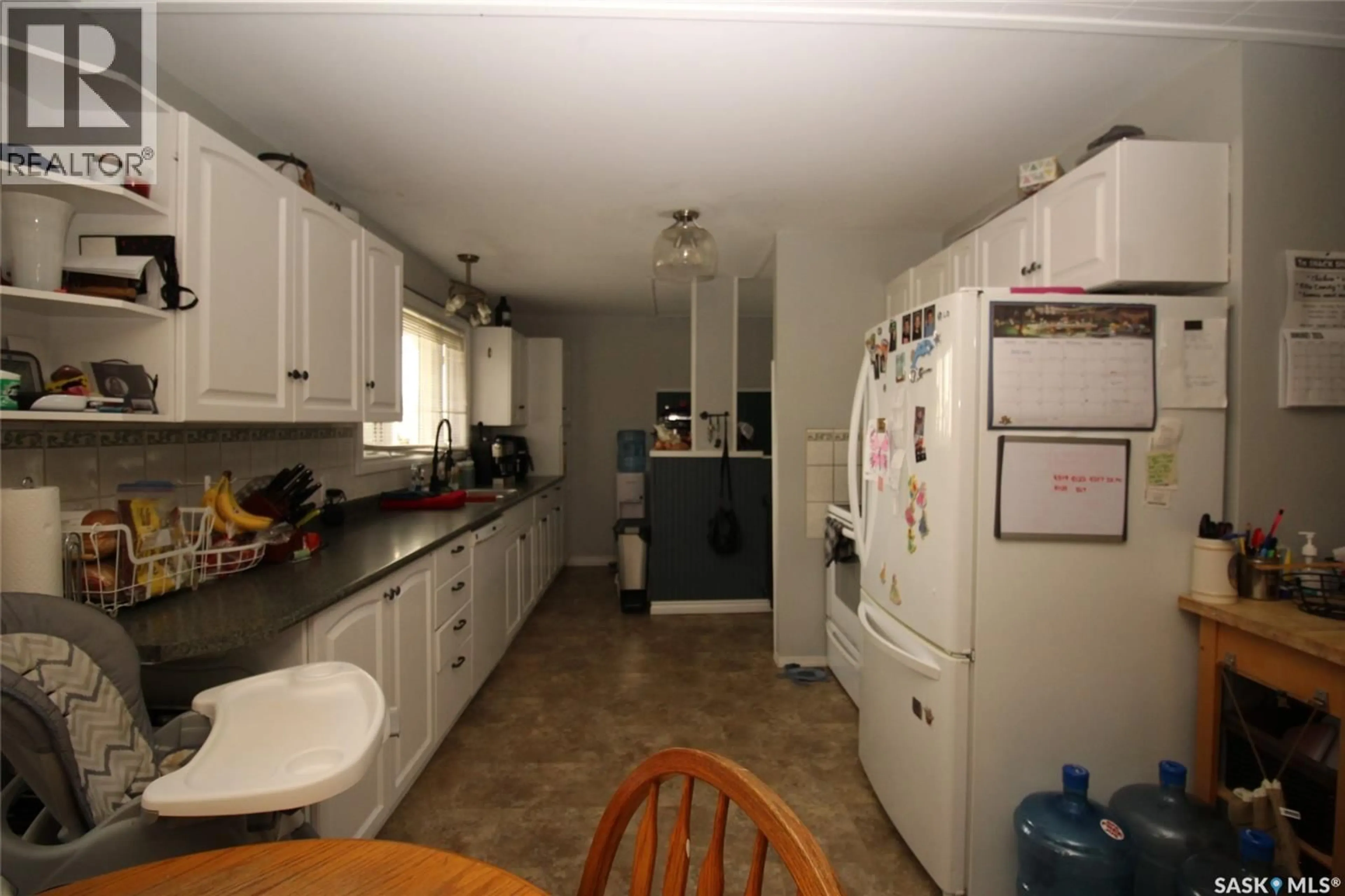 Standard kitchen, unknown for 34 NE 34-05 W3, White Valley Rm No. 49 Saskatchewan S0N0T0