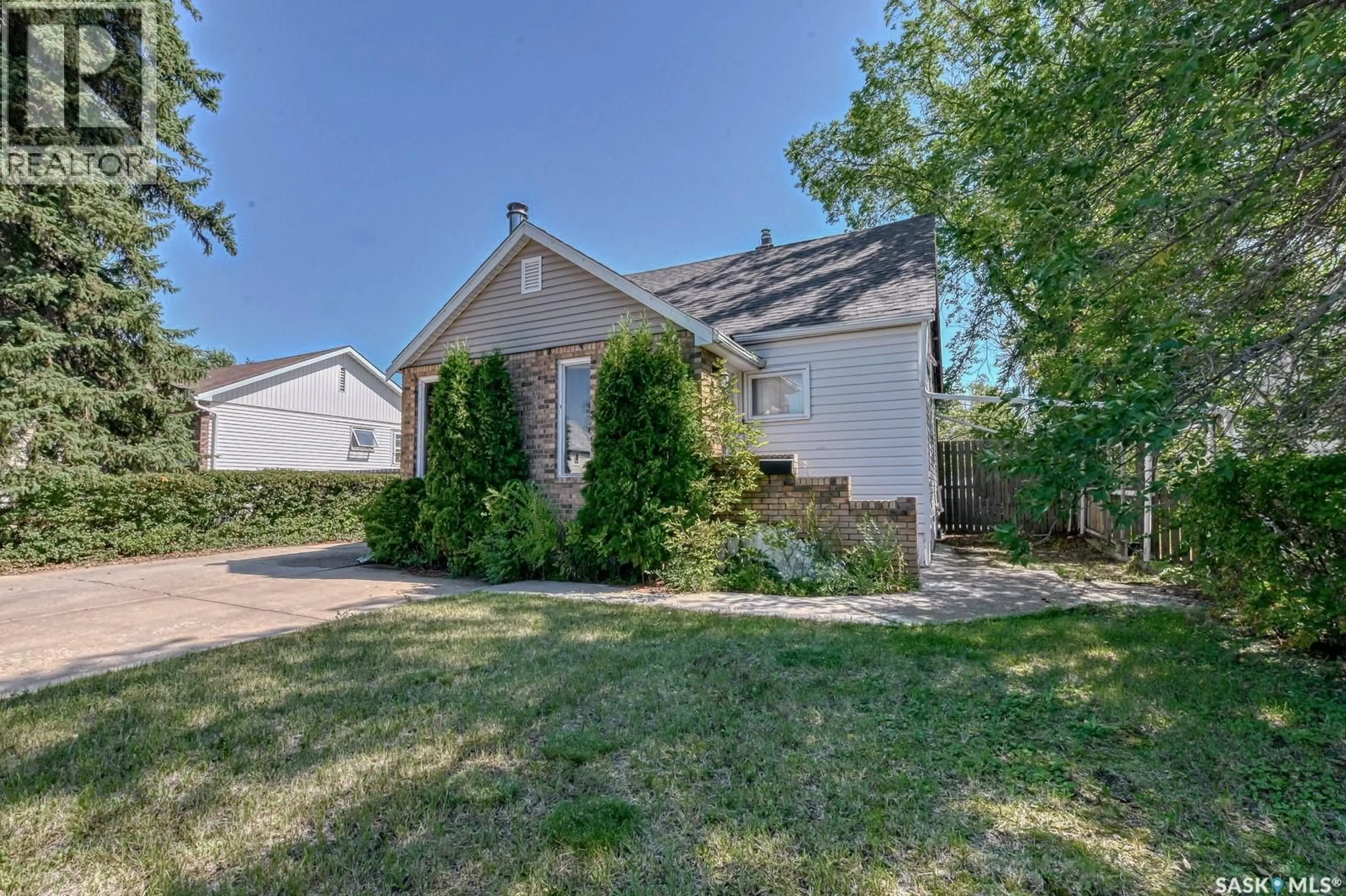 Unknown for 845 8TH AVENUE, Moose Jaw Saskatchewan S6H4G5