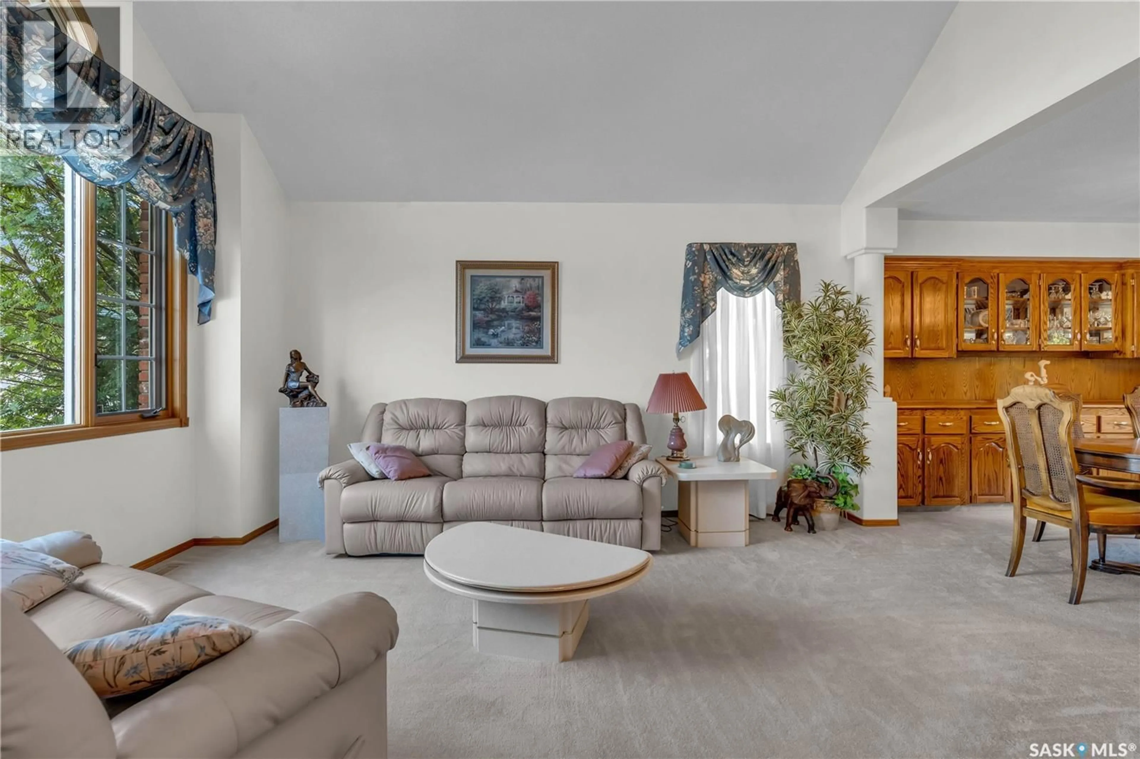 Living room with furniture, unknown for 5524 BUSCH PLACE, Regina Saskatchewan S4X4G9