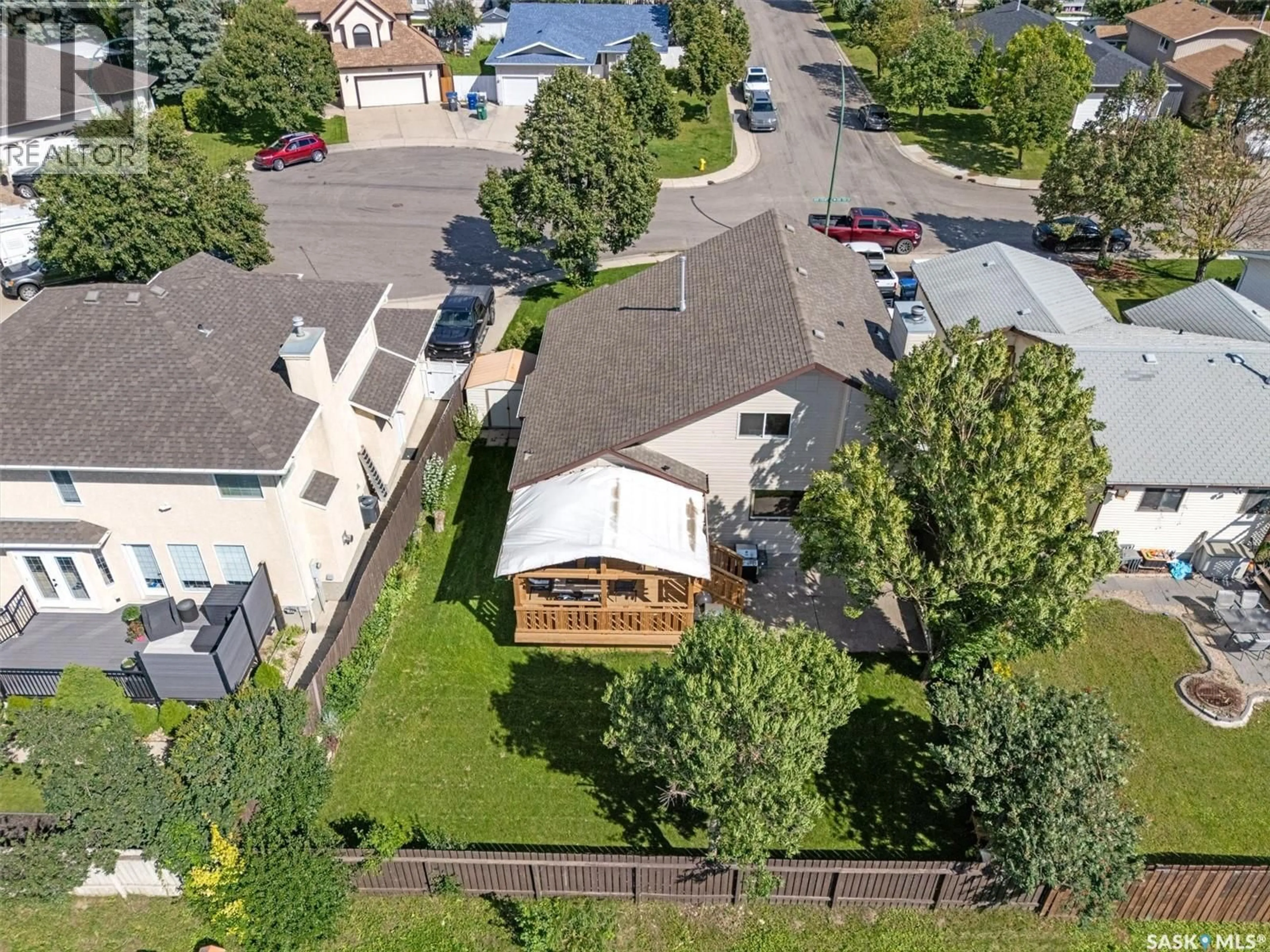 A pic from outside/outdoor area/front of a property/back of a property/a pic from drone, street for 222 HASLAM COURT, Saskatoon Saskatchewan S7S1E3