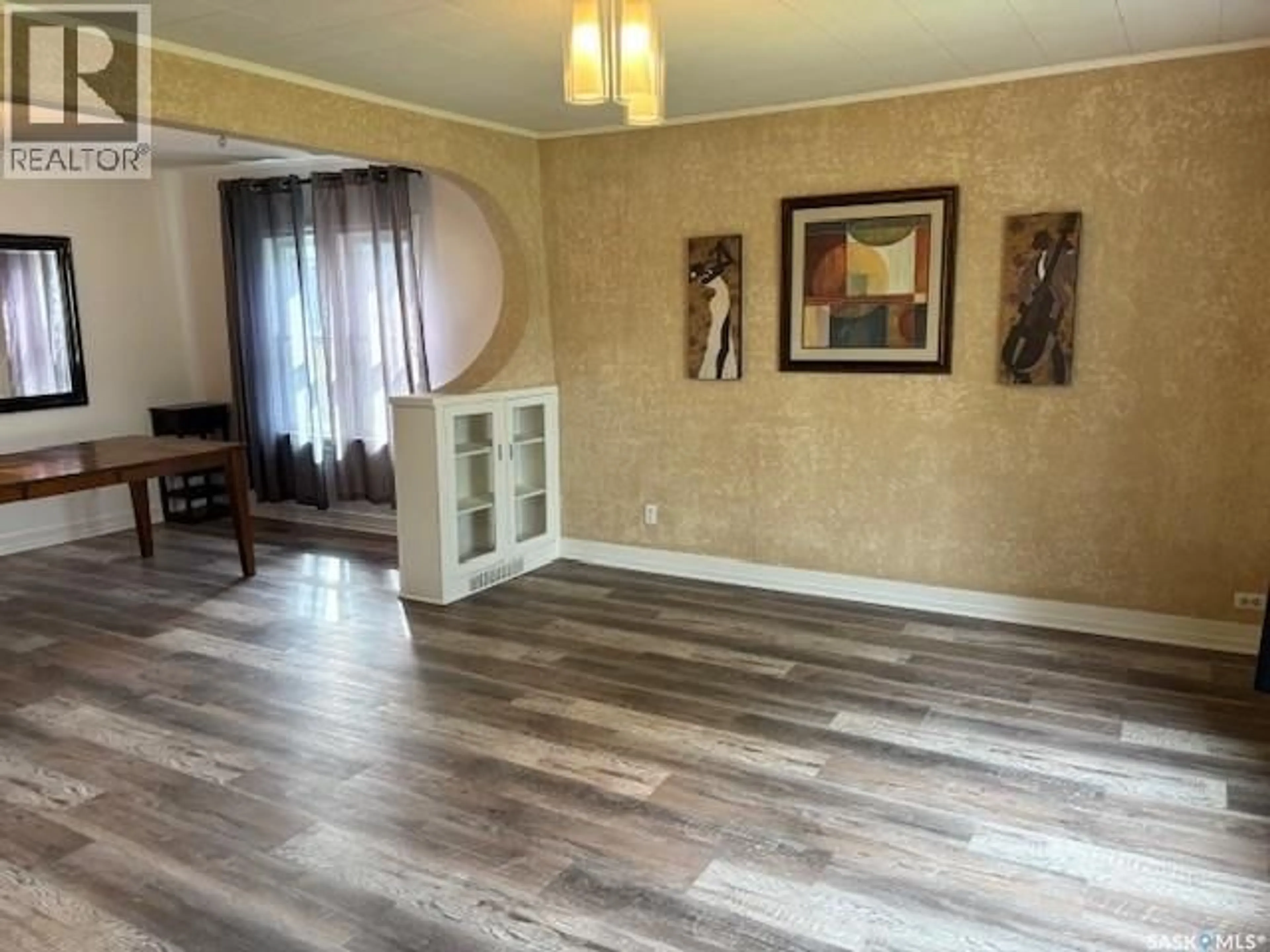 A pic of a room for 305 2ND AVENUE, Canora Saskatchewan S0A0L0