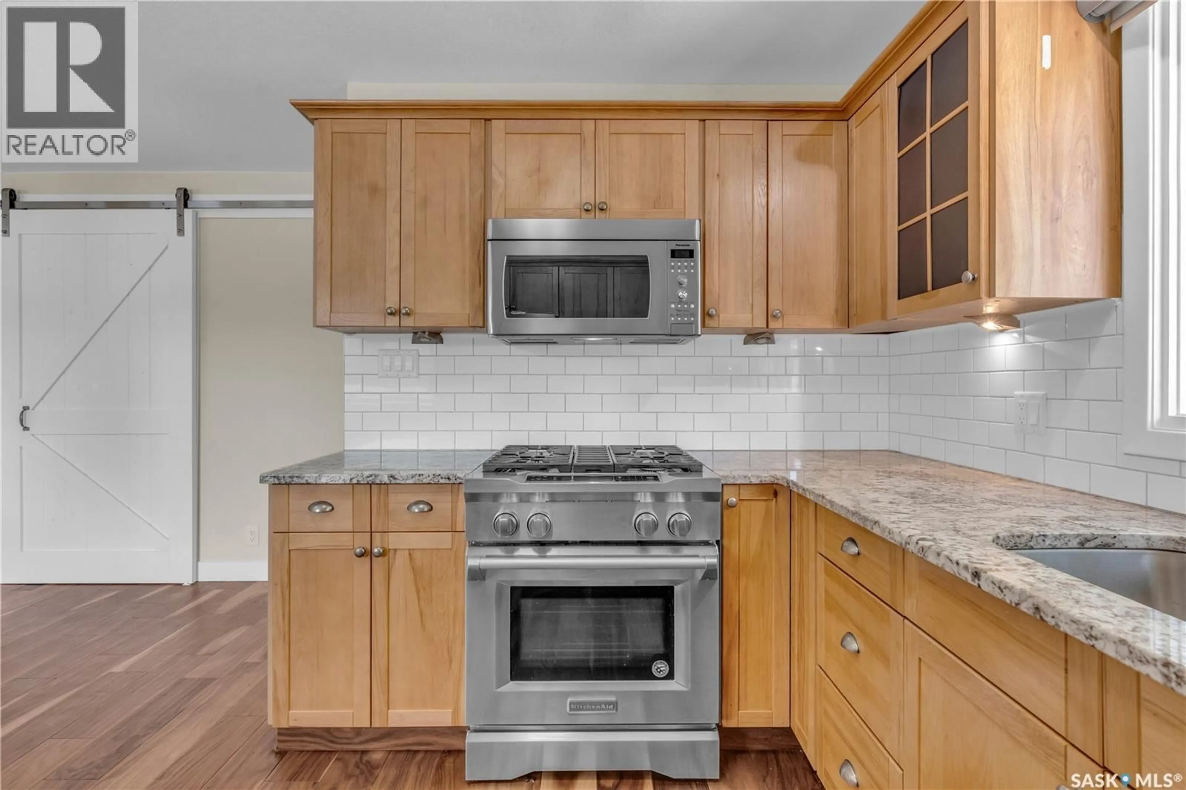 Standard kitchen, ceramic/tile floor for 100 2ND AVENUE, Lumsden Saskatchewan S0G3C0