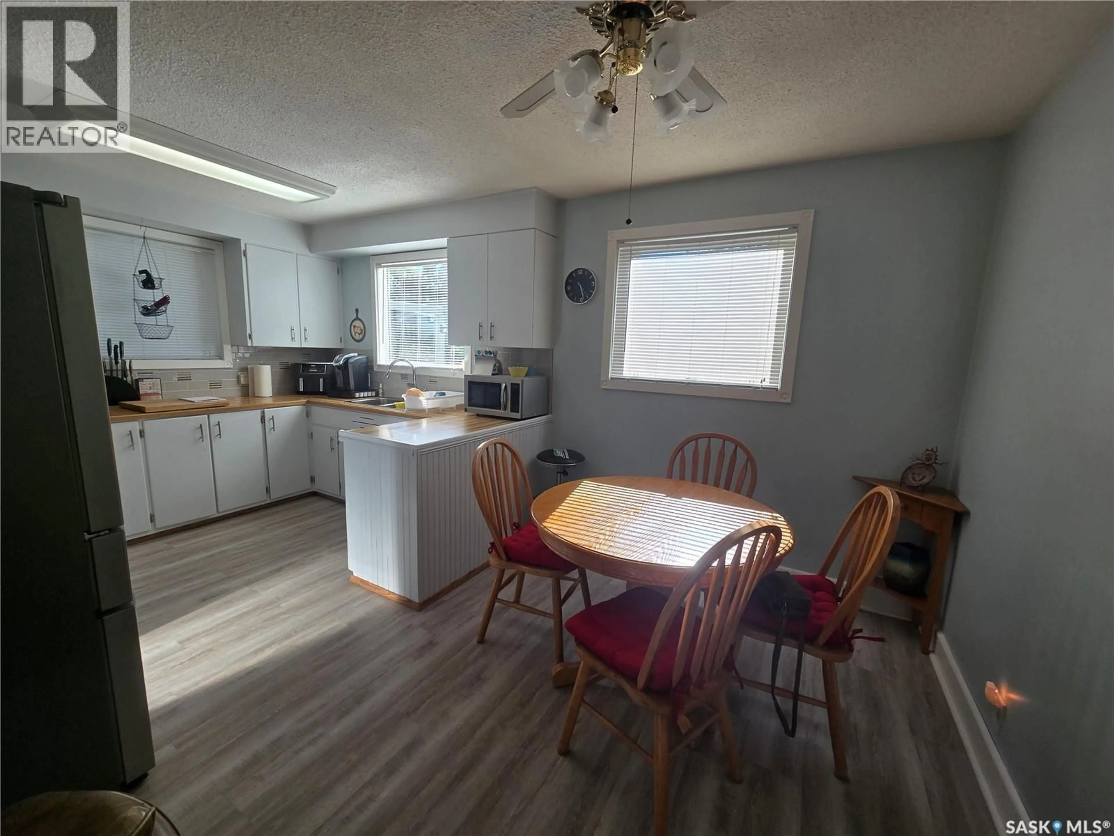 Unknown for 857 10TH AVENUE, Swift Current Saskatchewan S9H2T6