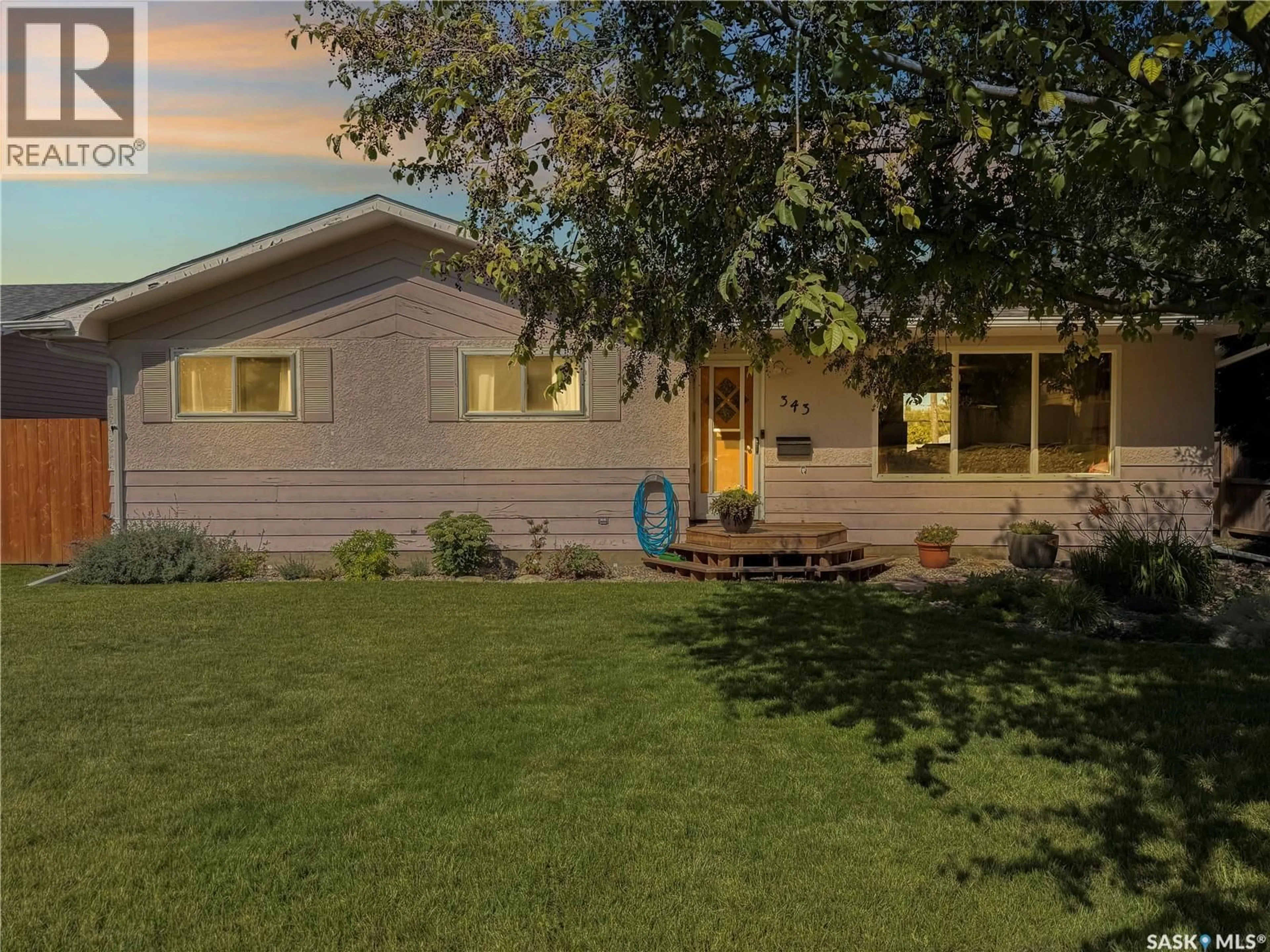 Home with vinyl exterior material, street for 343 ALDER PLACE, Swift Current Saskatchewan S9H3E5