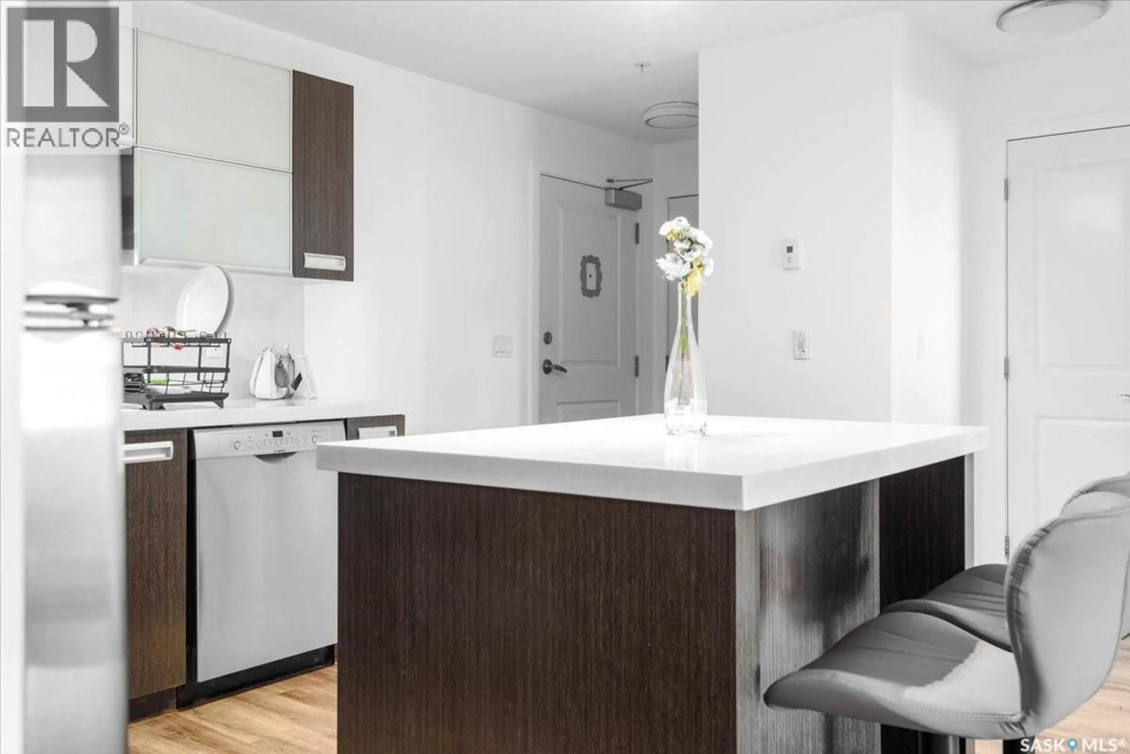 Unknown for 111 1640 DAKOTA DRIVE, Regina Saskatchewan S4Z0A4