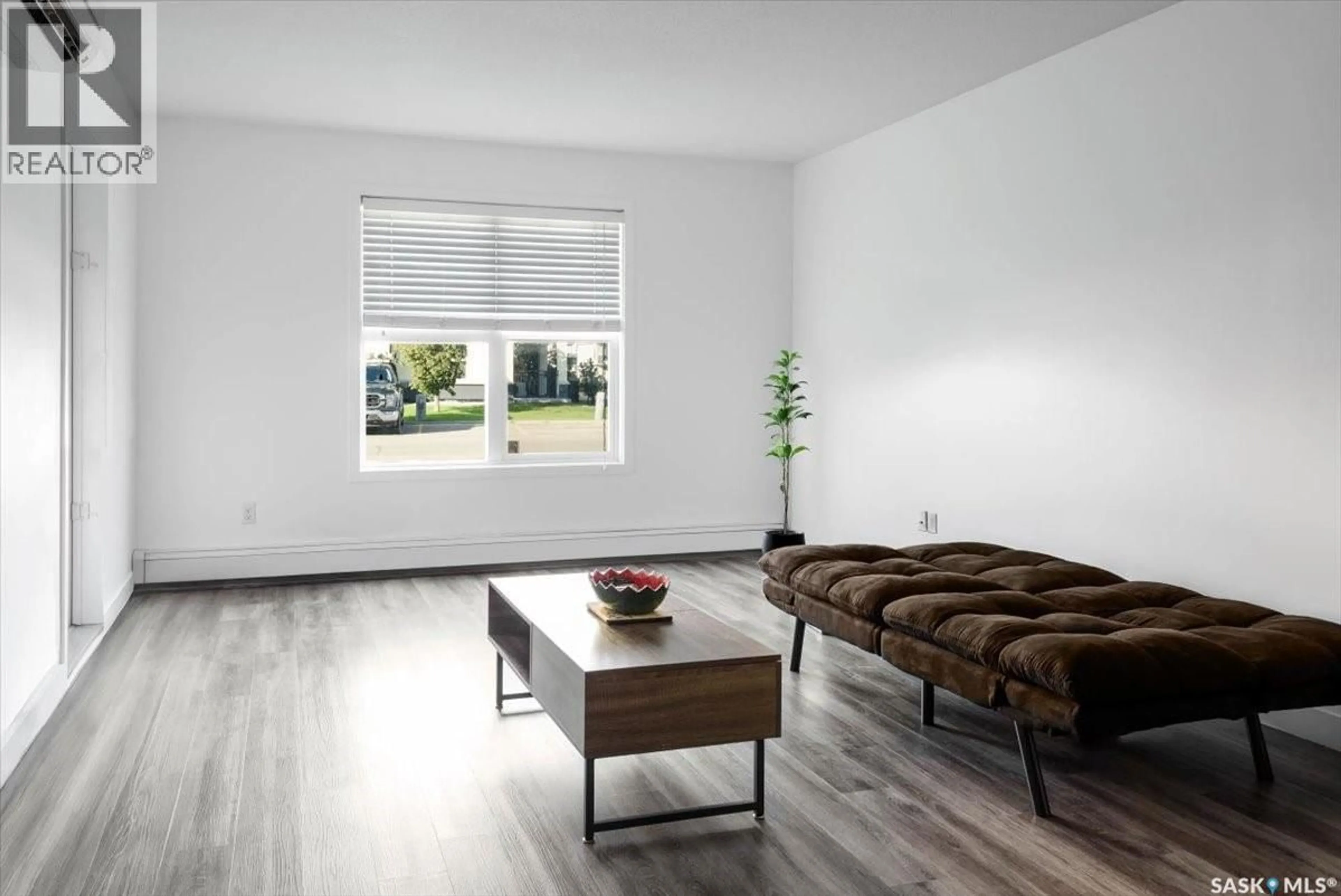 Living room with furniture, unknown for 111 1640 DAKOTA DRIVE, Regina Saskatchewan S4Z0A4