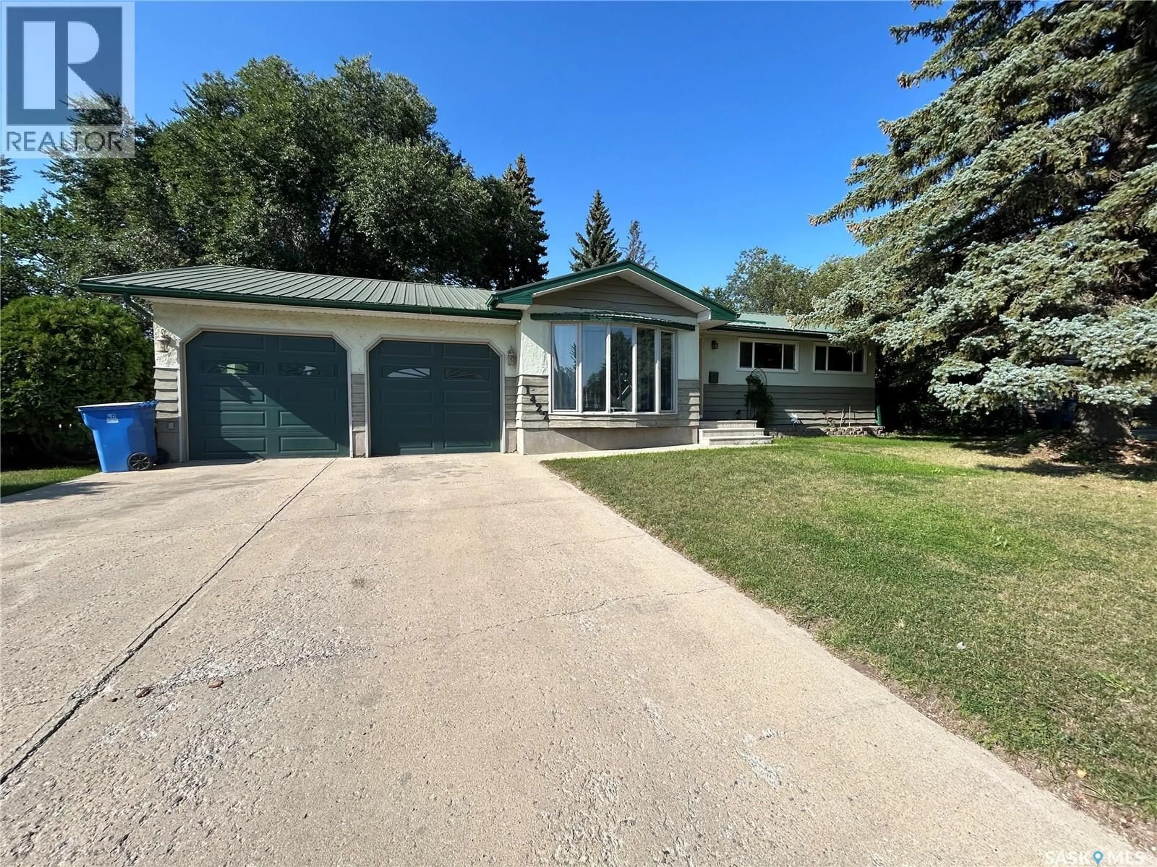 Unknown for 1422 NICHOLSON ROAD, Estevan Saskatchewan S4A1T8
