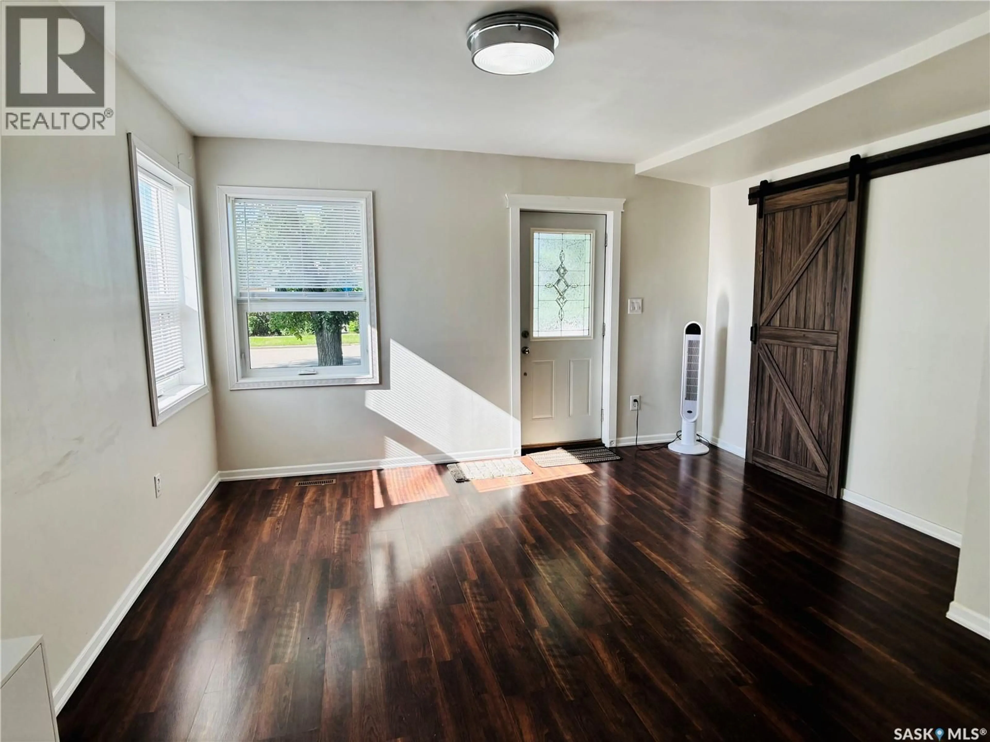 Indoor entryway for 1705 THIRD STREET, Estevan Saskatchewan S4A0S9