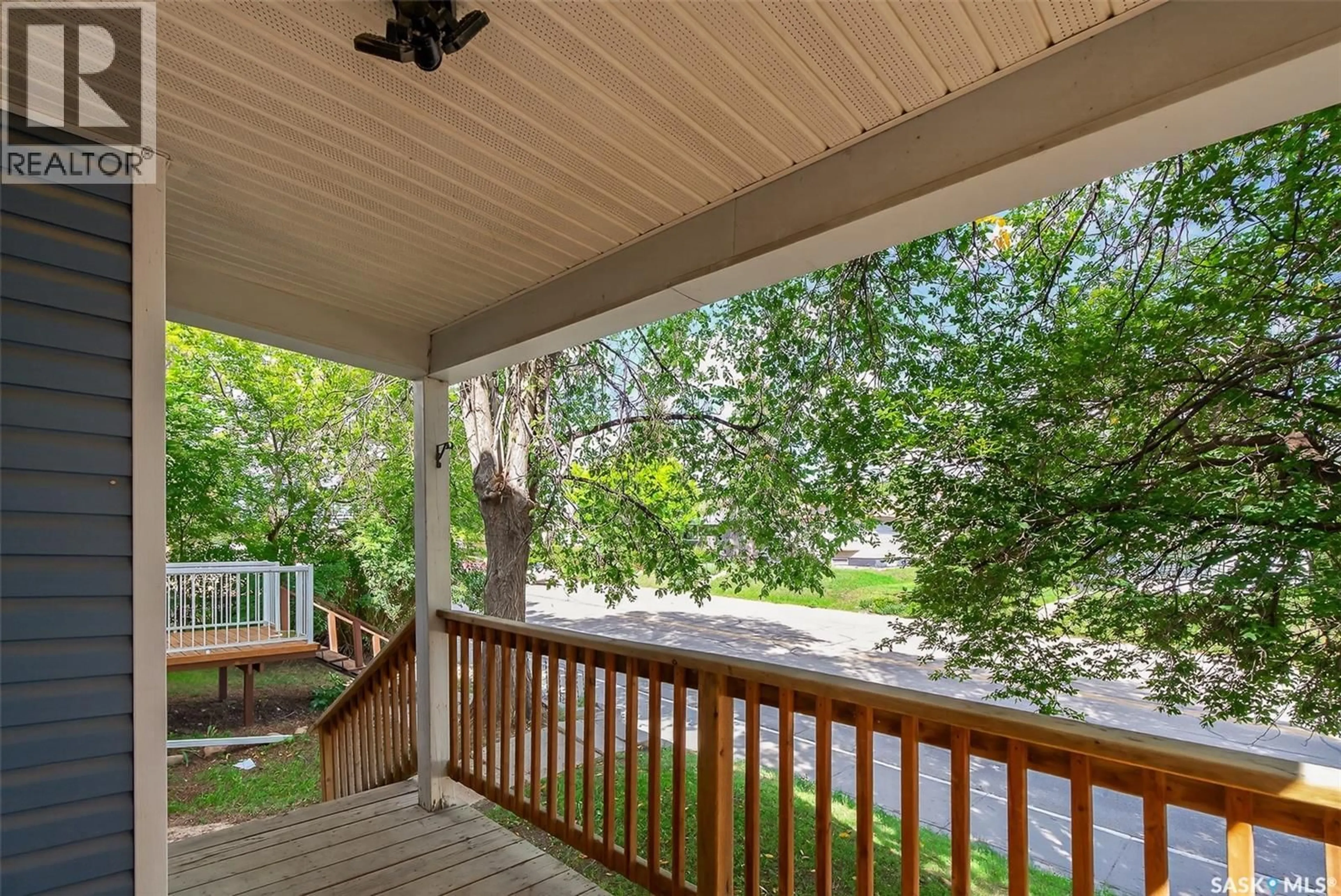 Patio, water/lake/river/ocean view for 1130 MAIN STREET, Moose Jaw Saskatchewan S6H3K9