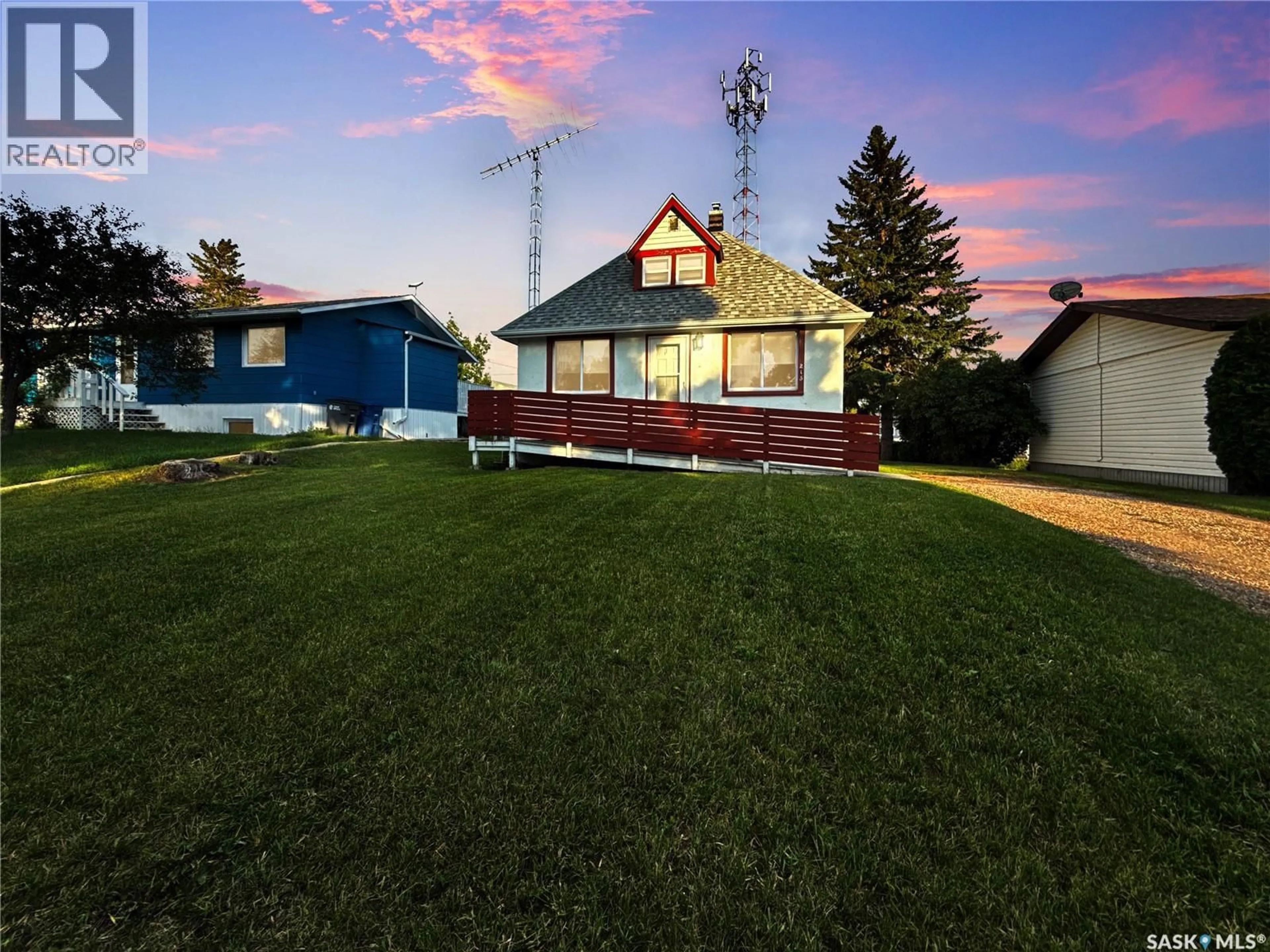 A pic from outside/outdoor area/front of a property/back of a property/a pic from drone, street for 215 CARLTON STREET, Rocanville Saskatchewan S0A3L0