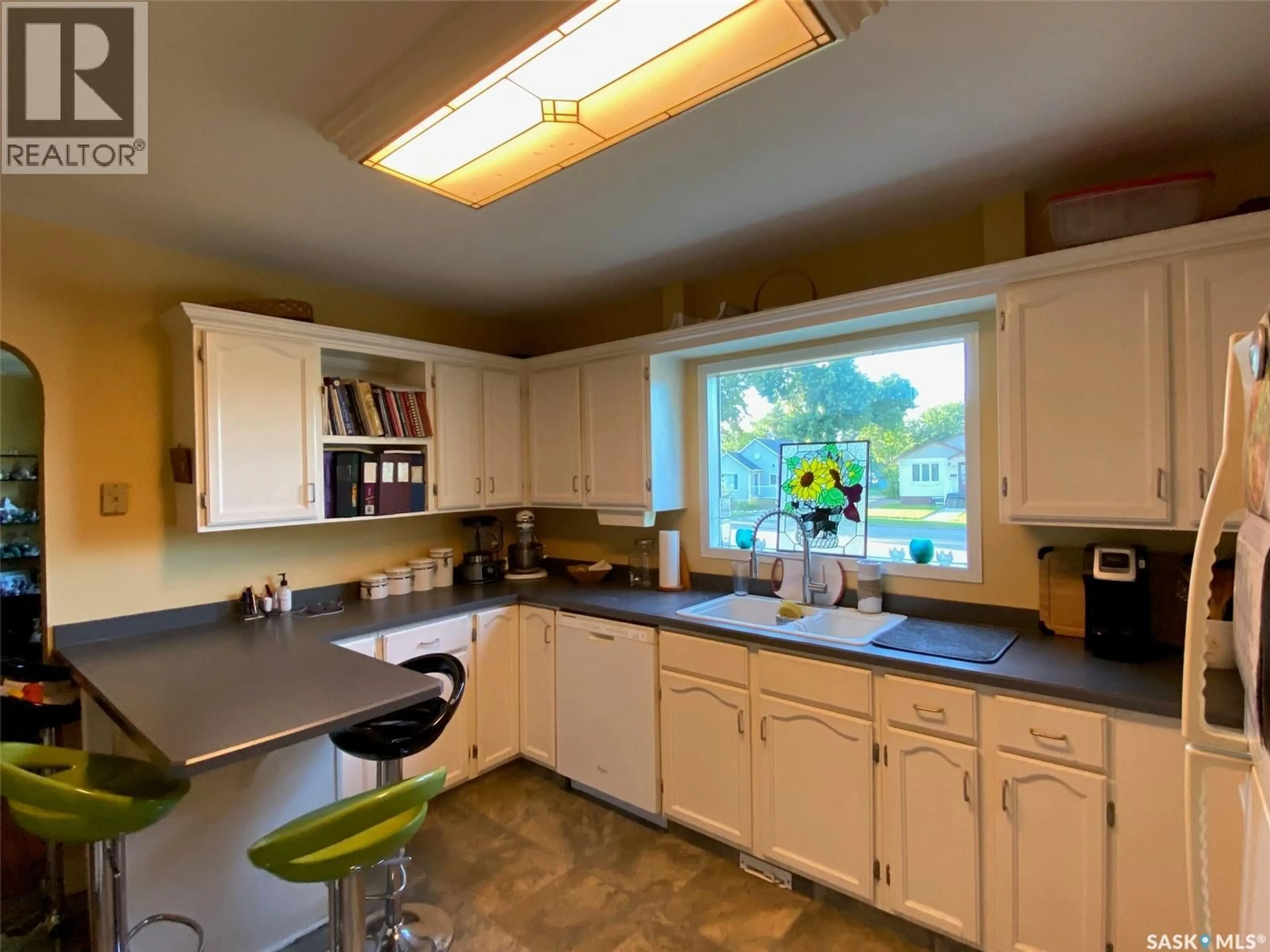 Standard kitchen, unknown for 158 BROADWAY STREET, Yorkton Saskatchewan S3N0M6