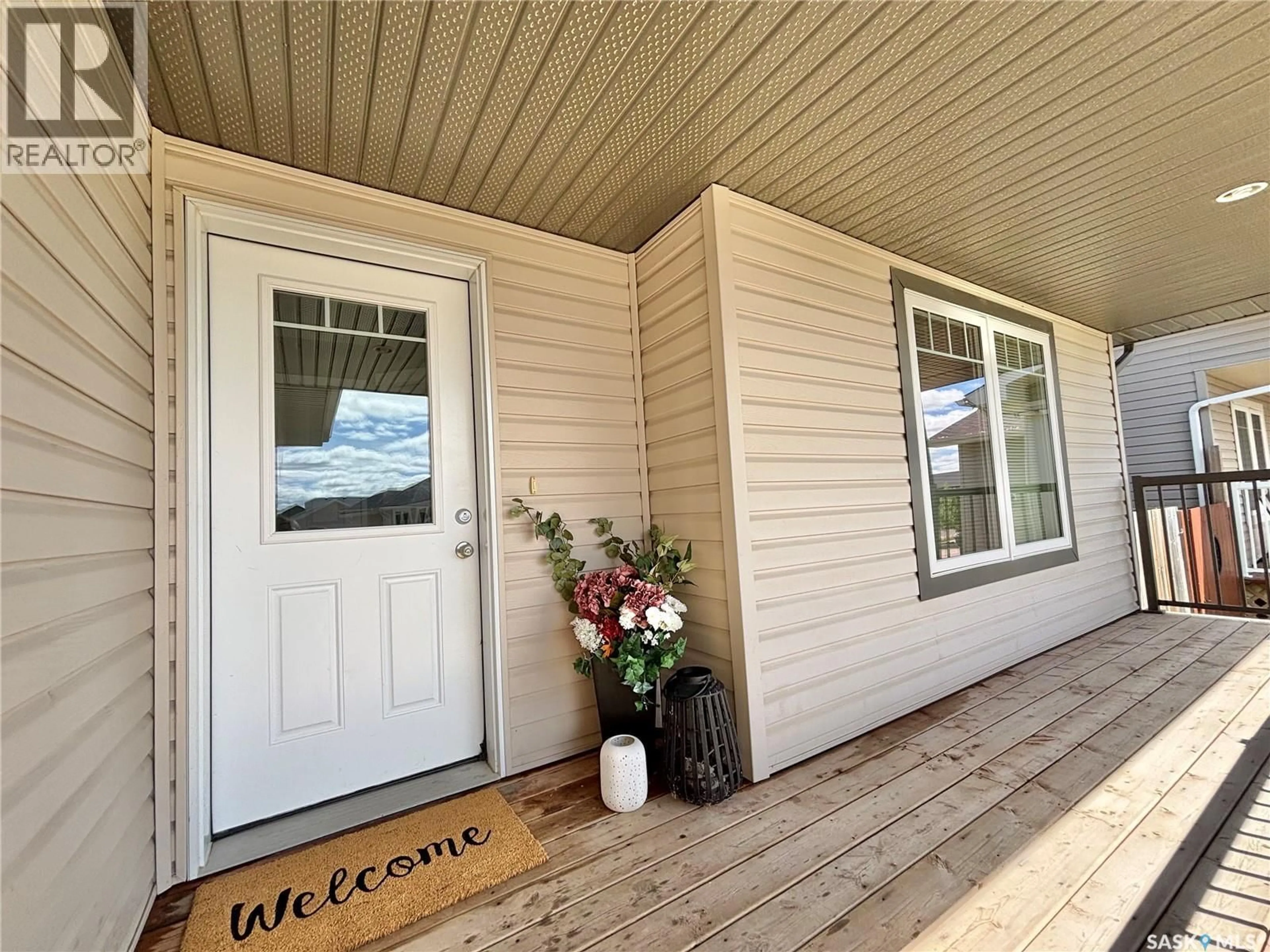 Indoor entryway for 195 GOOD SPIRIT CRESCENT, Yorkton Saskatchewan S3N3J8