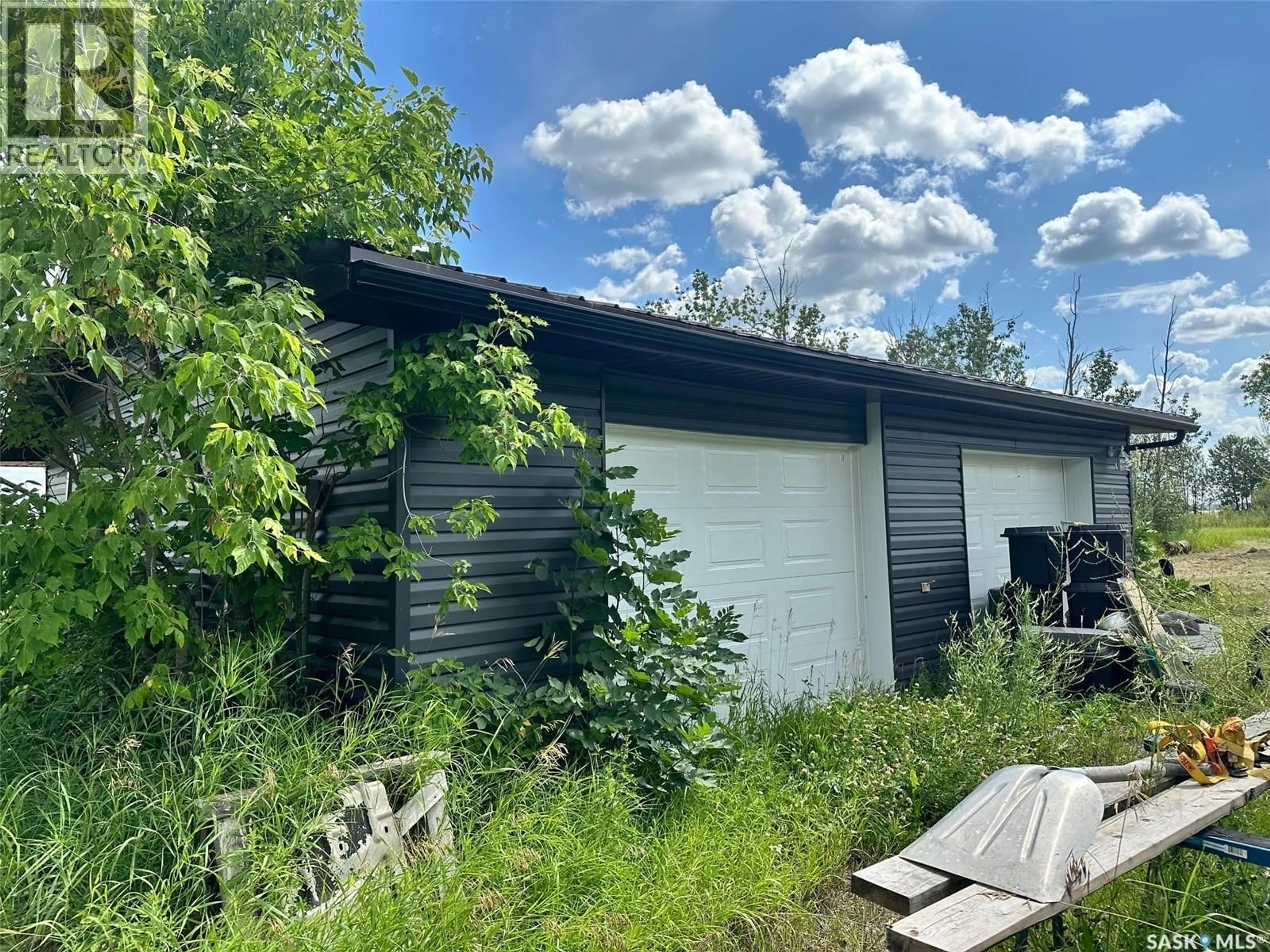 Shed for MARSHALL ACREAGE, Hudson Bay Saskatchewan S0E0Y0