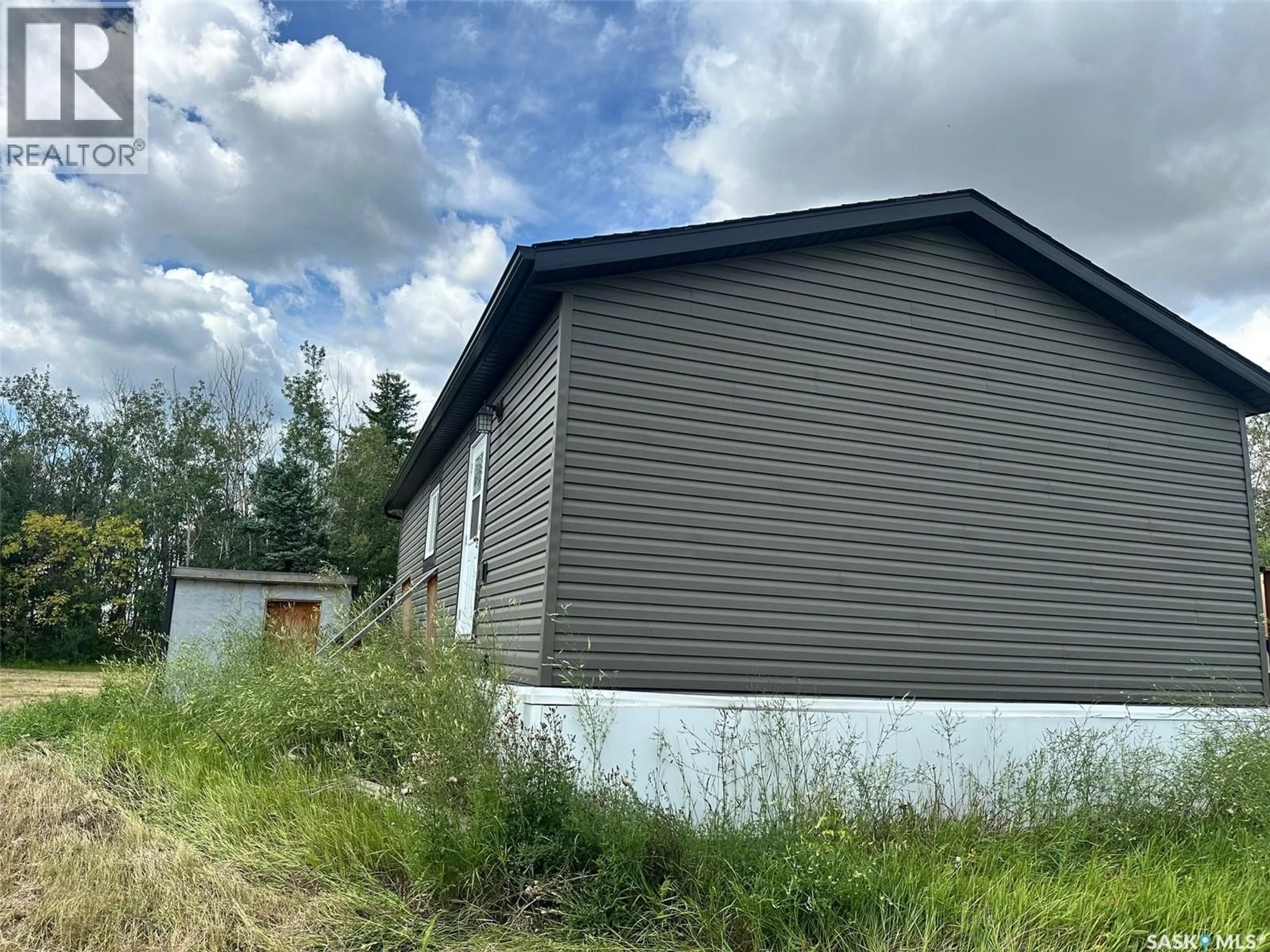 Shed for MARSHALL ACREAGE, Hudson Bay Saskatchewan S0E0Y0