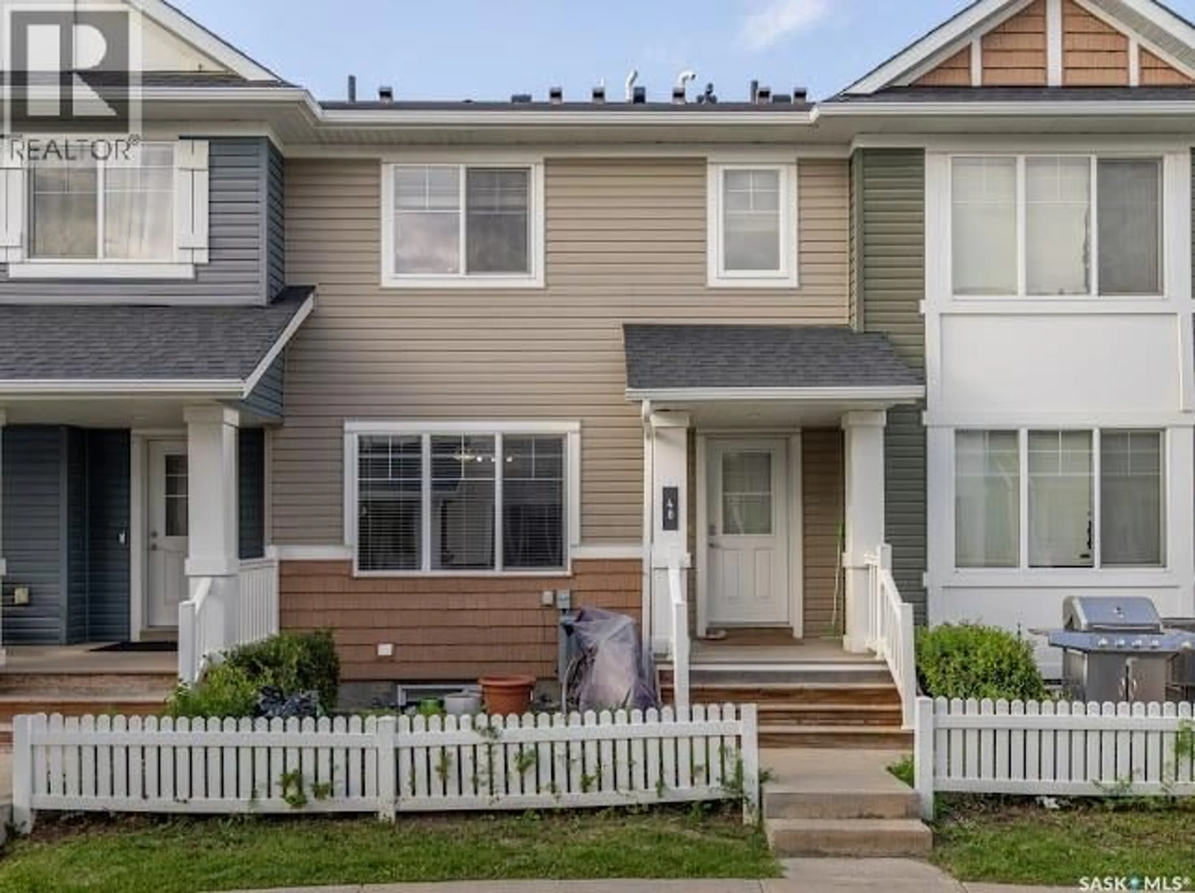 Home with vinyl exterior material, street for 48 5246 AERODROME ROAD, Regina Saskatchewan S4W0H7