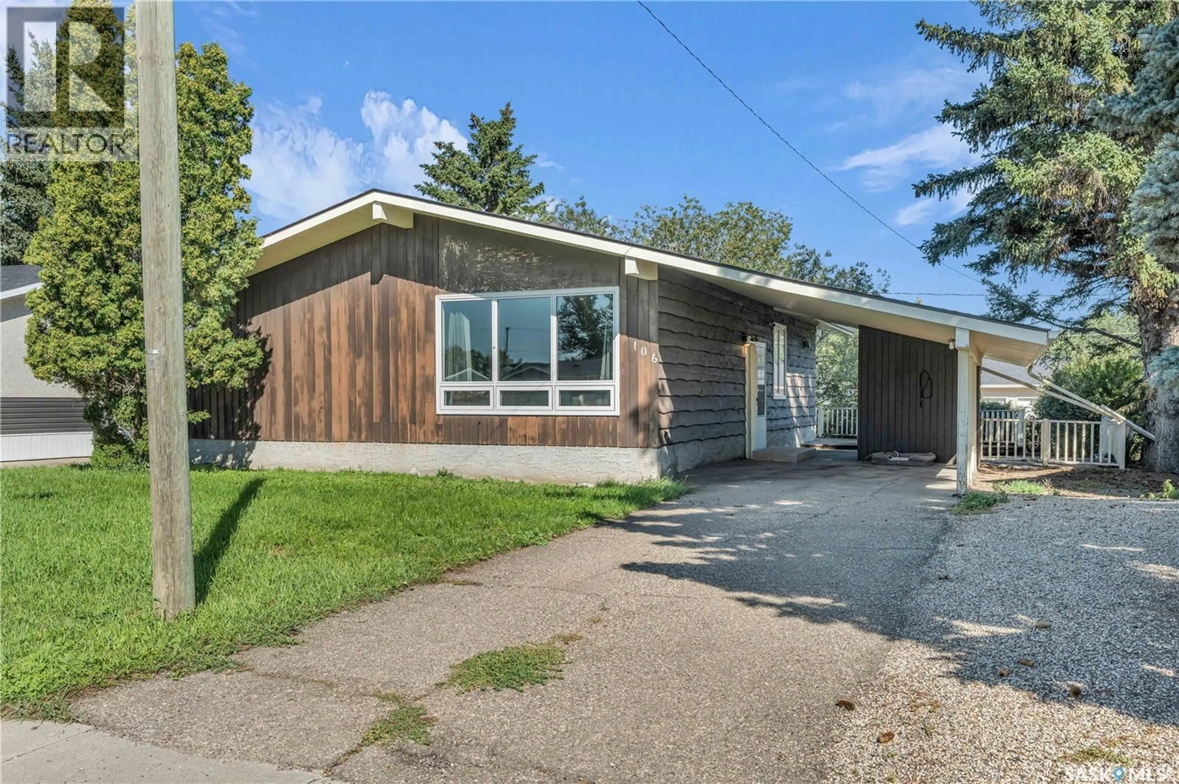 Unknown for 106 WOOD CRESCENT, Assiniboia Saskatchewan S0H0B0