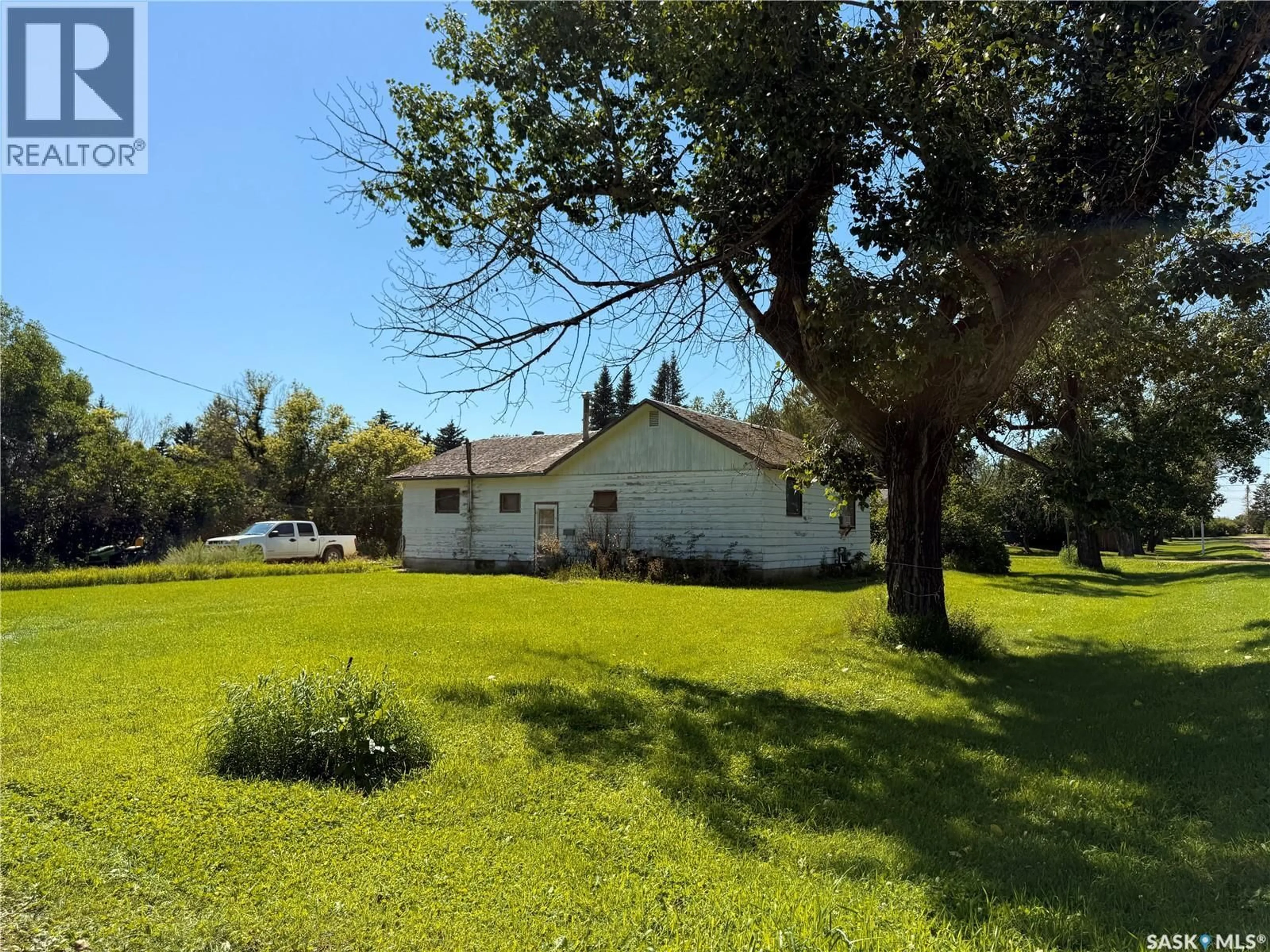 A pic from outside/outdoor area/front of a property/back of a property/a pic from drone, unknown for 301 MILDEN STREET, Conquest Saskatchewan S0L0L0