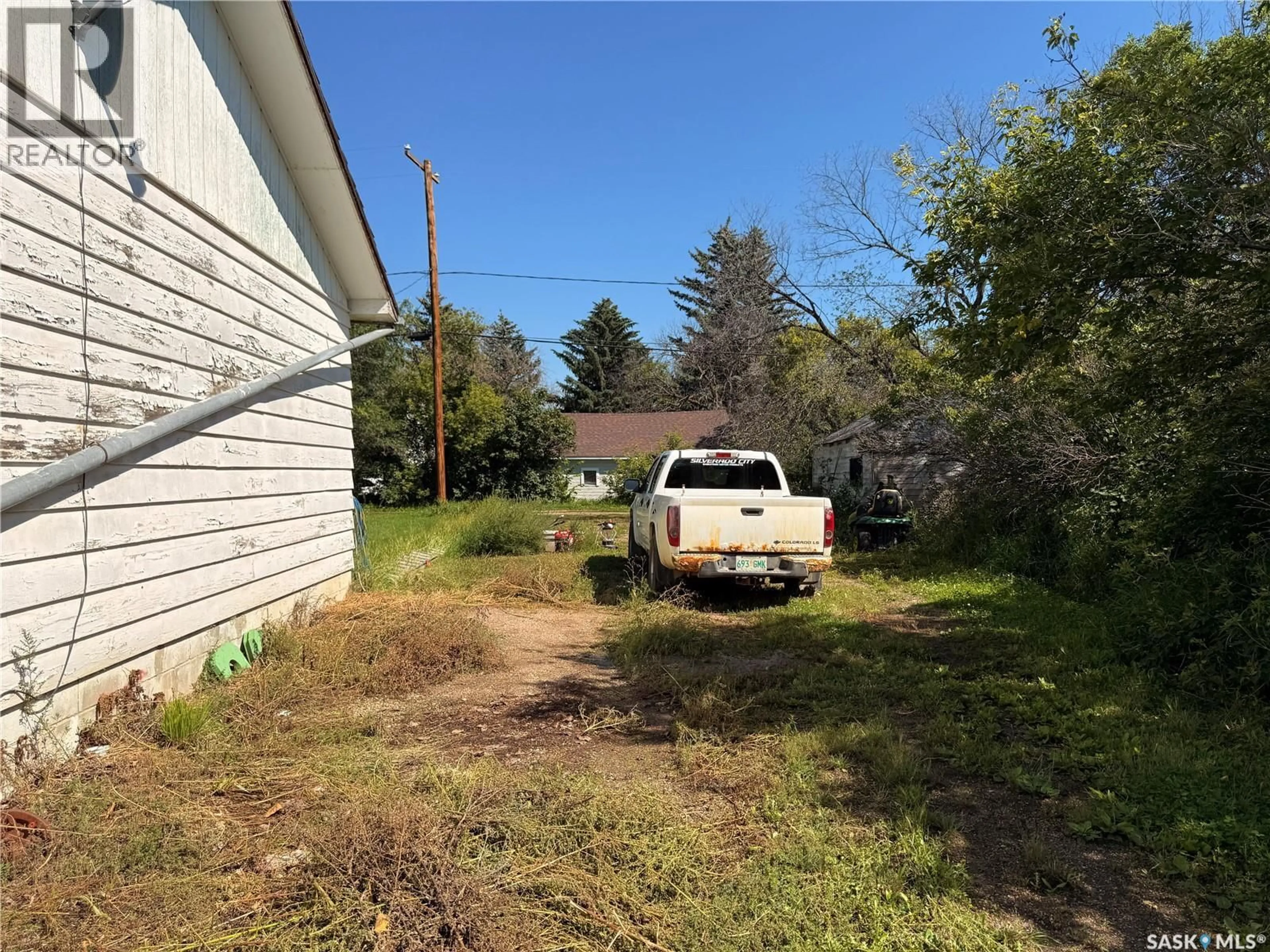 A pic from outside/outdoor area/front of a property/back of a property/a pic from drone, street for 301 MILDEN STREET, Conquest Saskatchewan S0L0L0