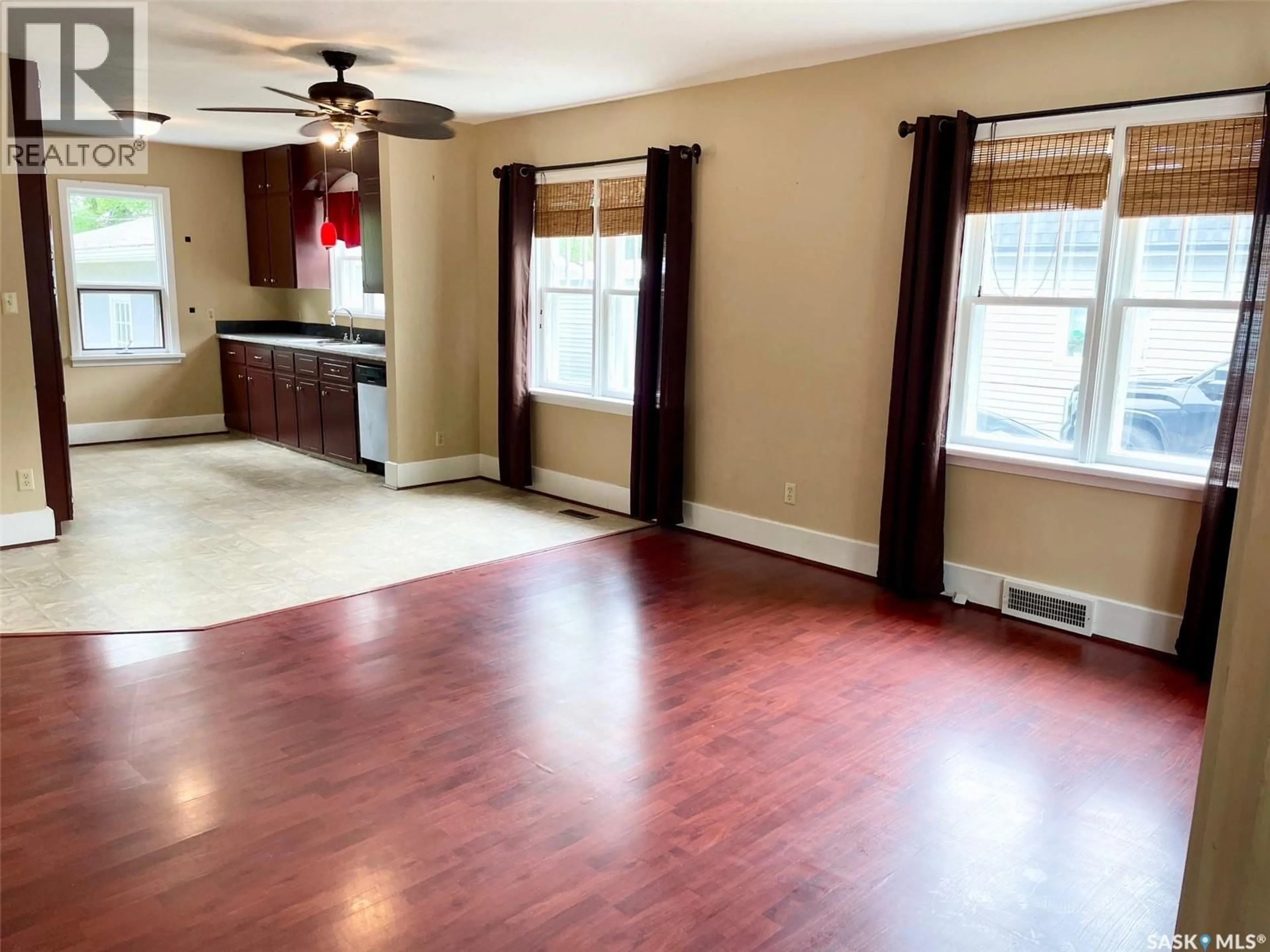A pic of a room for 77 FOURTH AVENUE, Yorkton Saskatchewan S3N1A4