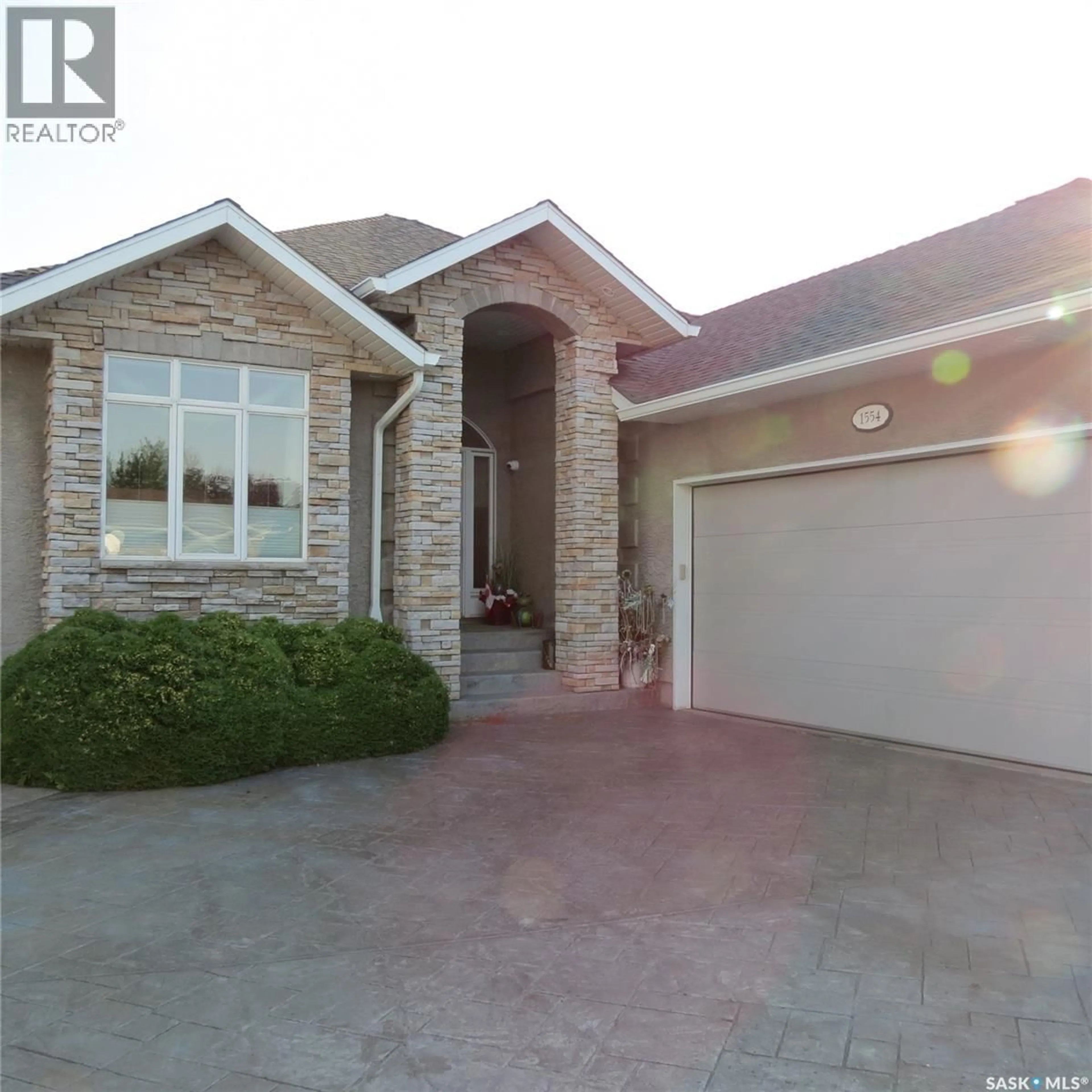 Unknown for 1554 LAKERIDGE DRIVE, Regina Saskatchewan S4S4L6