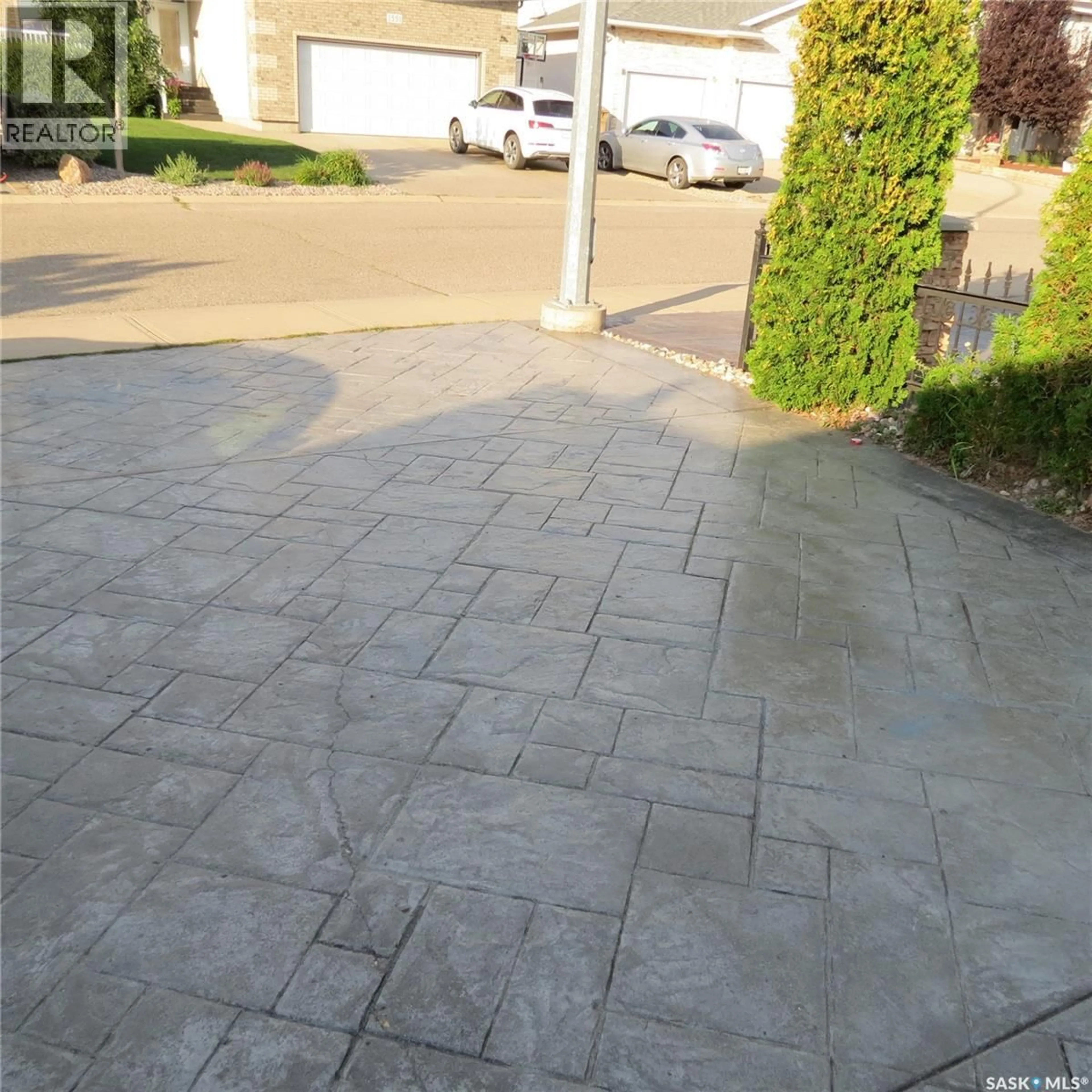 Patio, street for 1554 LAKERIDGE DRIVE, Regina Saskatchewan S4S4L6