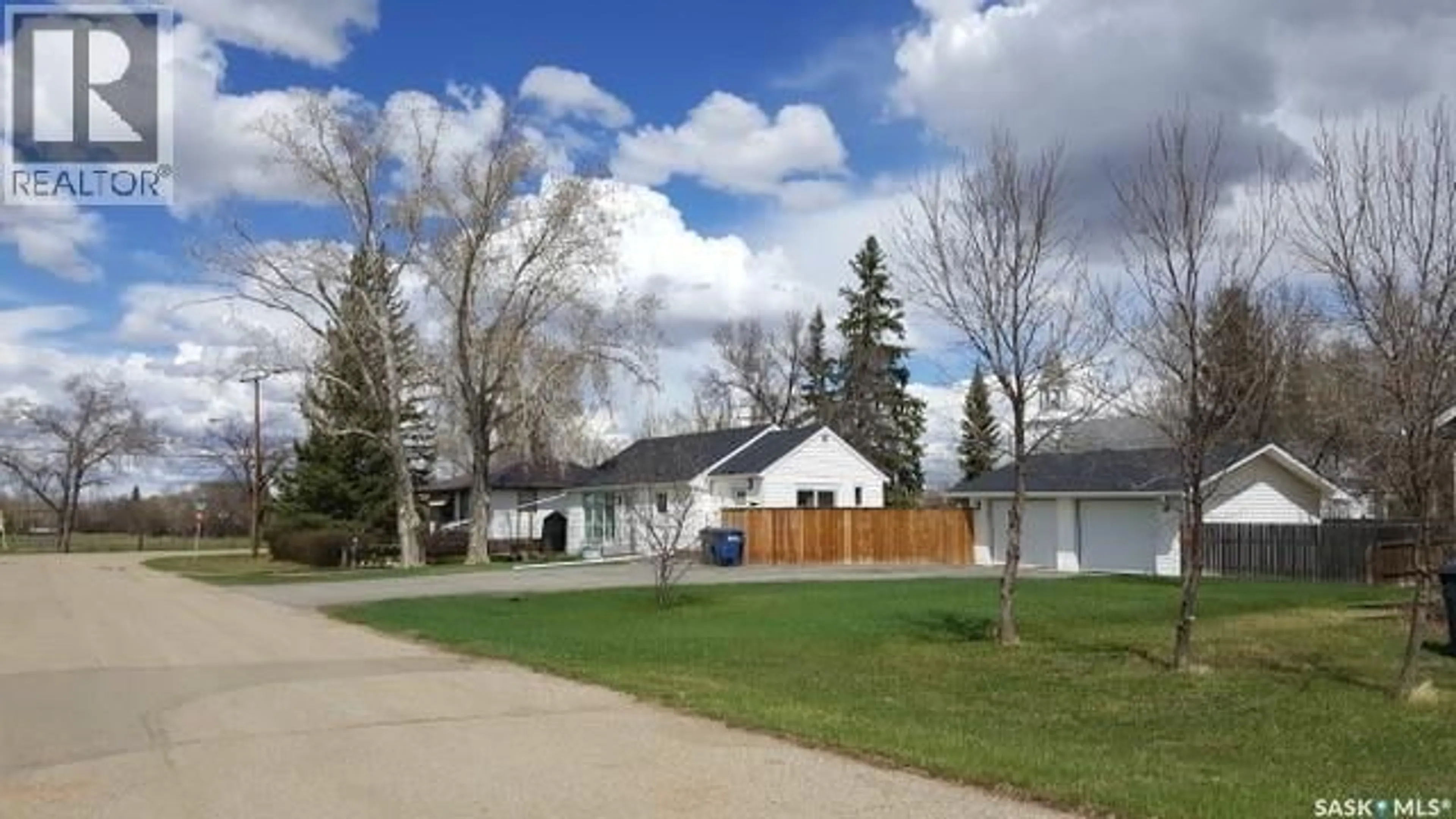 A pic from outside/outdoor area/front of a property/back of a property/a pic from drone, mountain view for 630 SHORT STREET, Bengough Saskatchewan S0C0K0