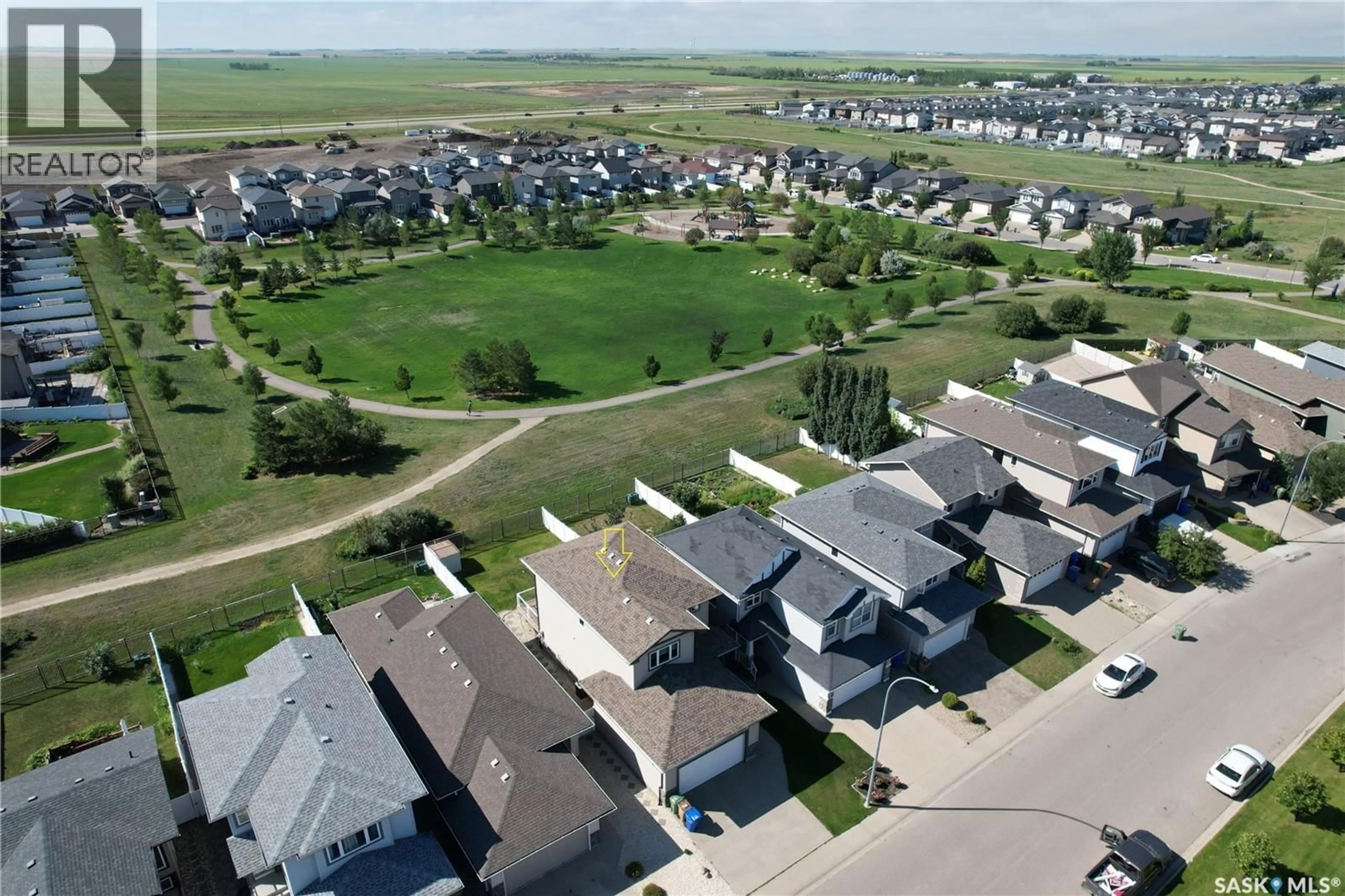 A pic from outside/outdoor area/front of a property/back of a property/a pic from drone, street for 4441 PADWICK ROAD, Regina Saskatchewan S4W0C2
