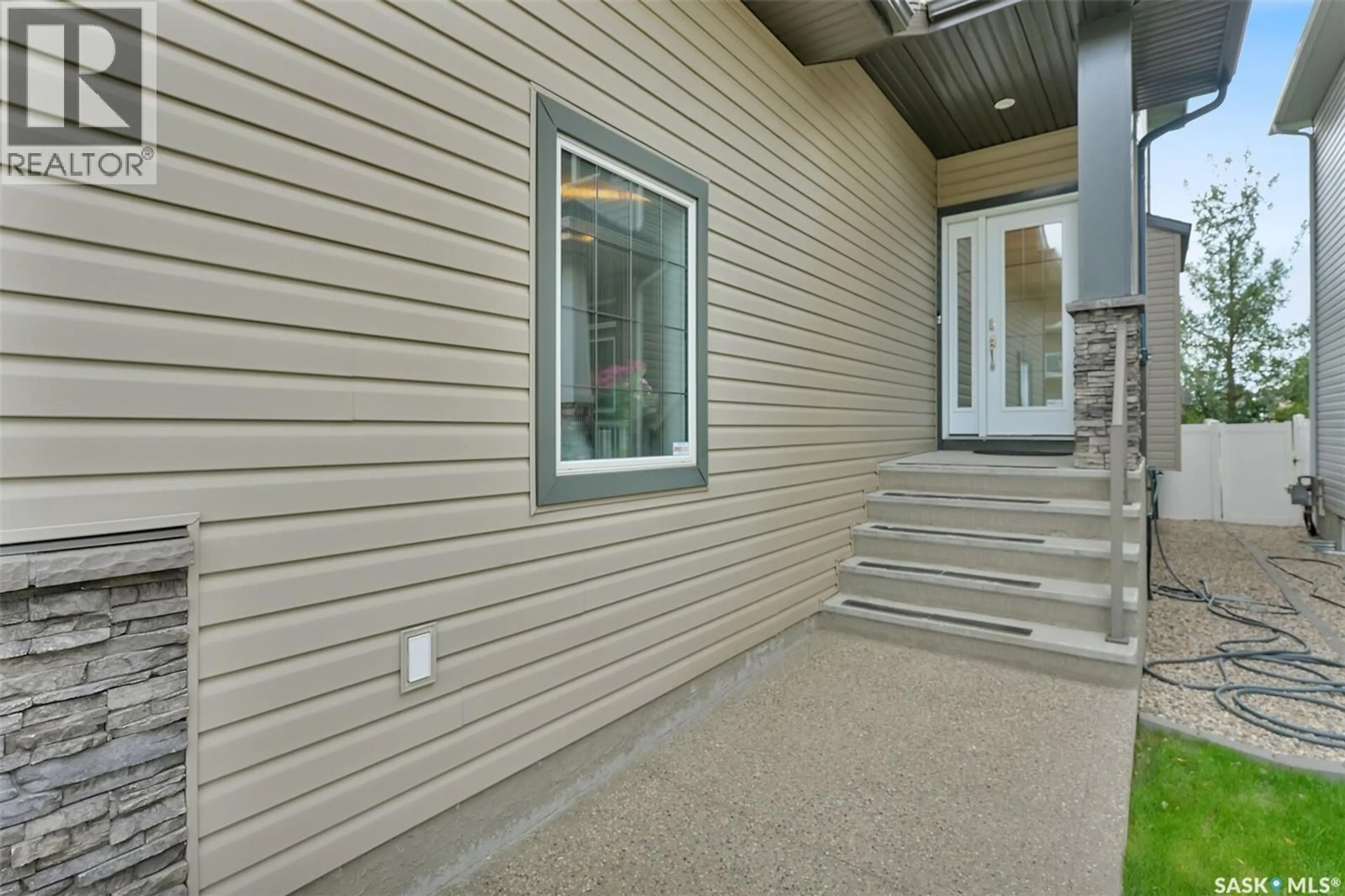 Patio, street for 4441 PADWICK ROAD, Regina Saskatchewan S4W0C2