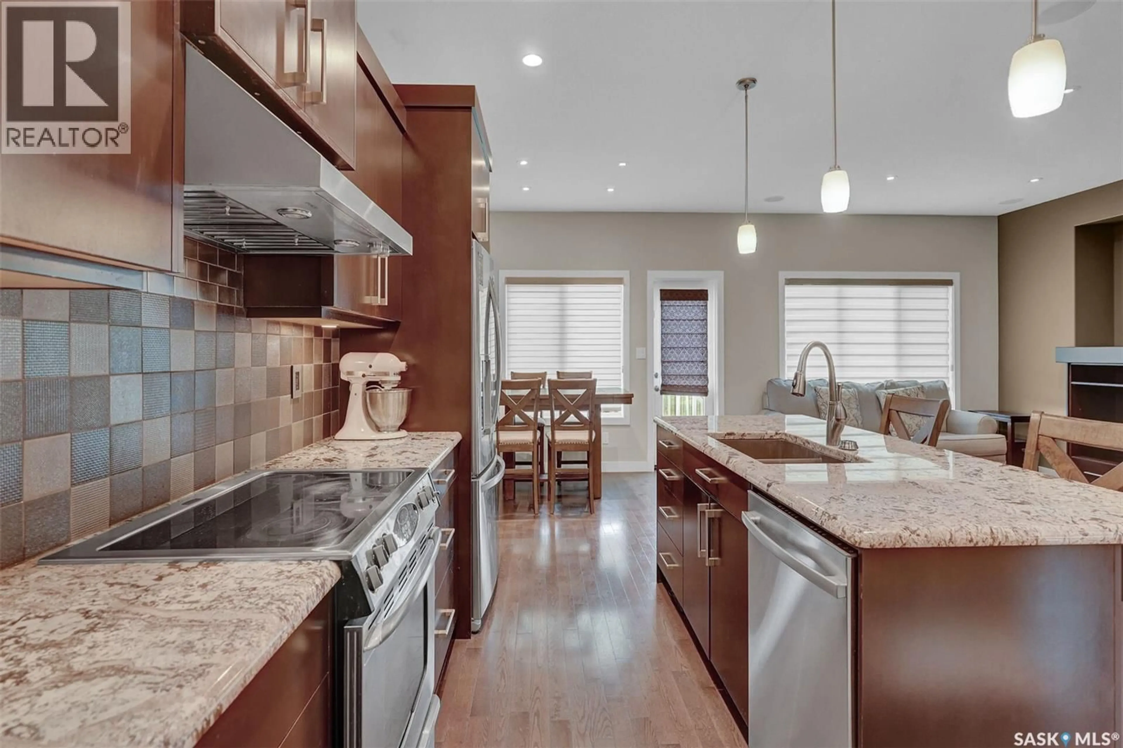 Contemporary kitchen, ceramic/tile floor for 4441 PADWICK ROAD, Regina Saskatchewan S4W0C2