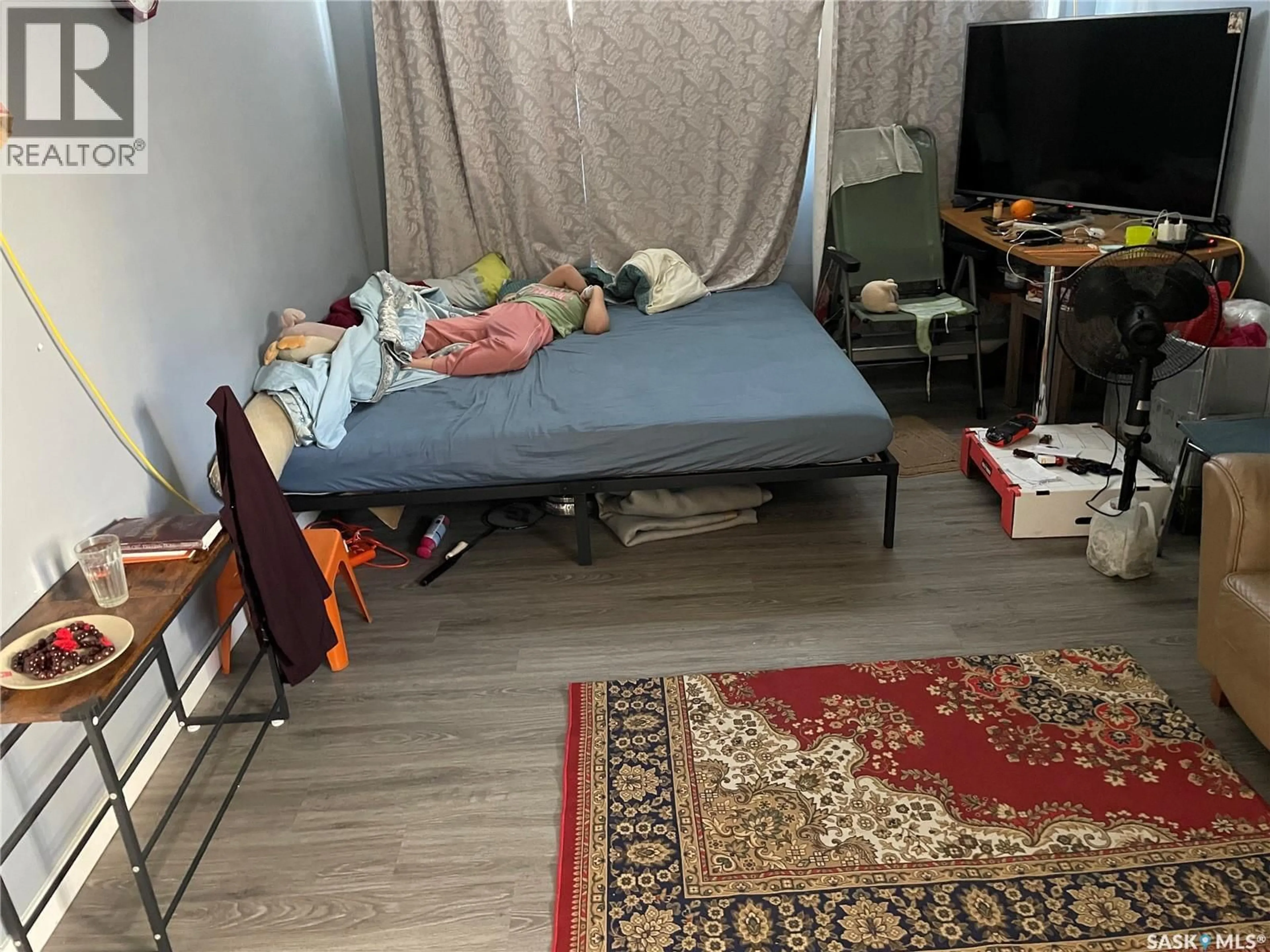 A pic of a room for 809 12TH AVENUE, Regina Saskatchewan S4S6Y9