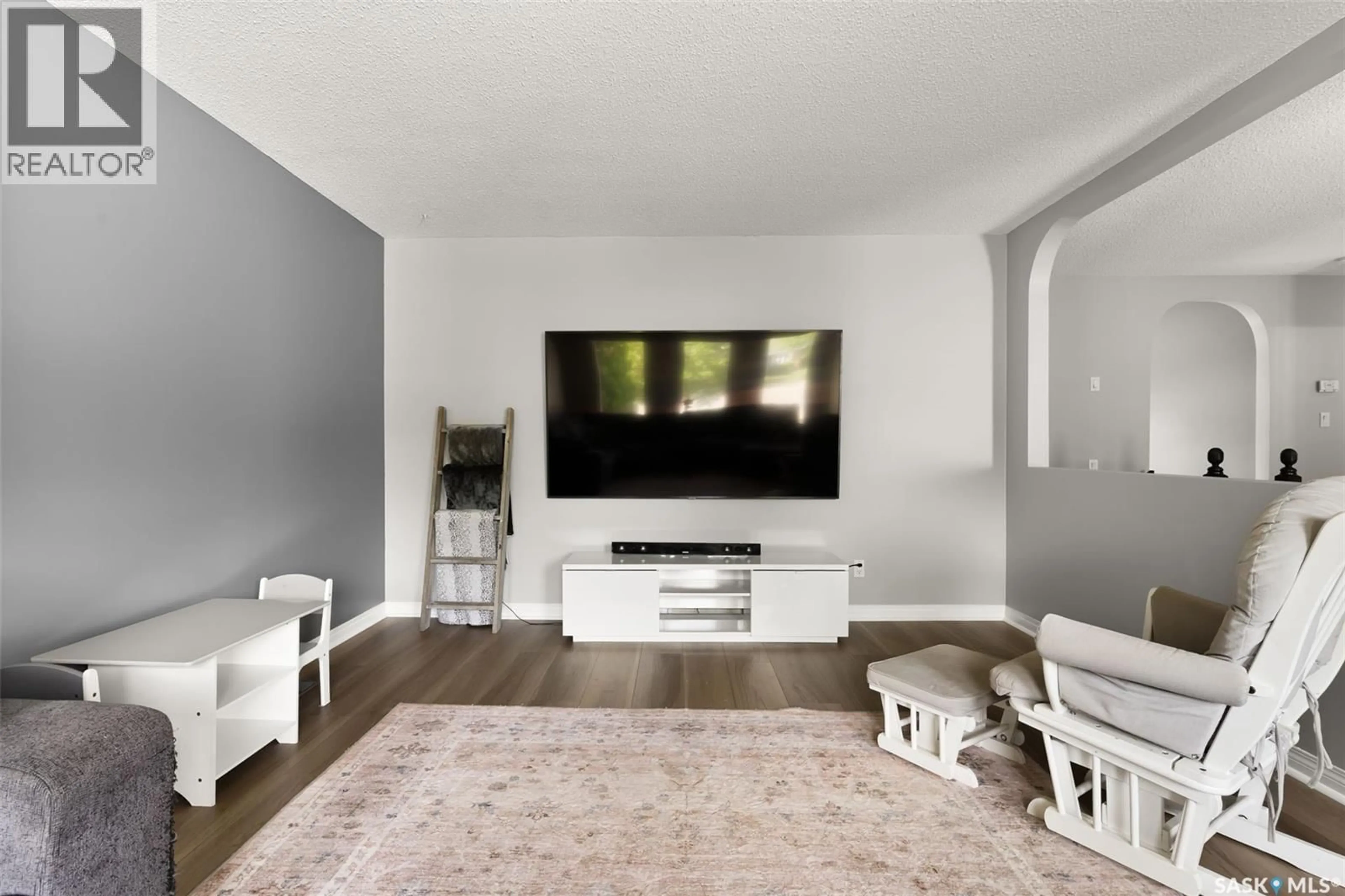 Home theater for 6903 SHERWOOD DRIVE, Regina Saskatchewan S4X1C2