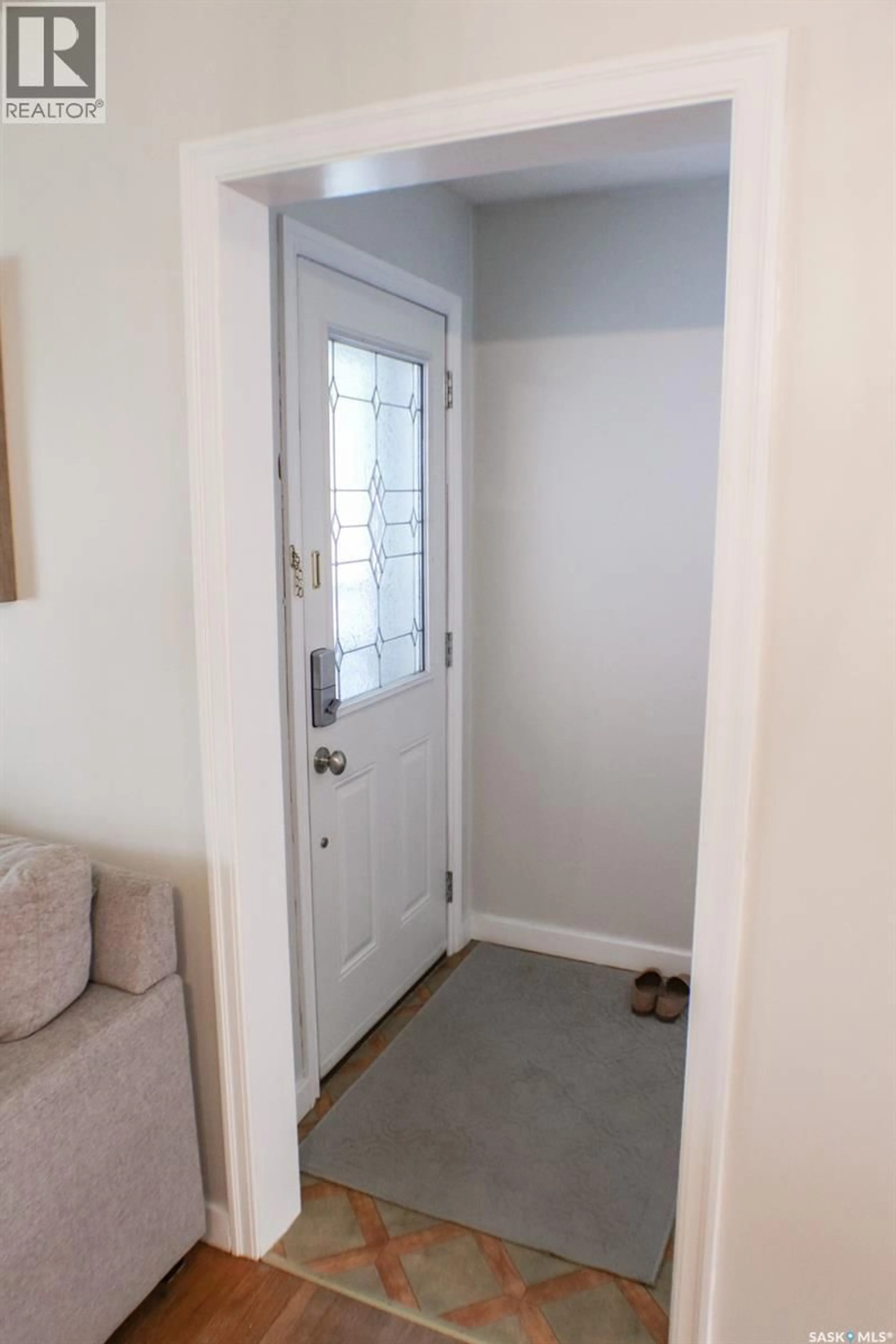 Indoor entryway for E - 311 STOVEL AVENUE, Melfort Saskatchewan S0E1A0