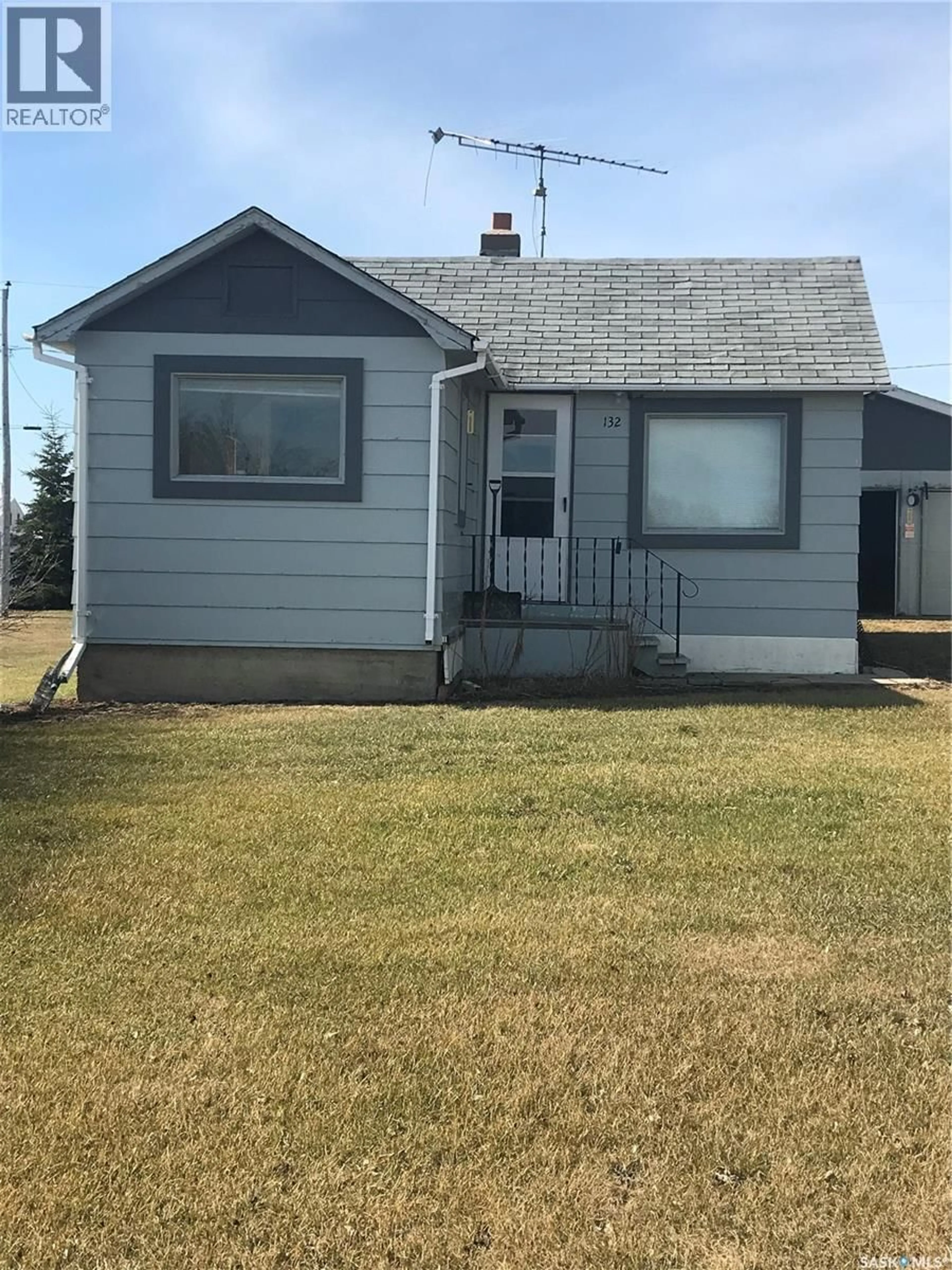 Home with vinyl exterior material, street for 132 SECOND AVENUE, Calder Saskatchewan S0A0K0