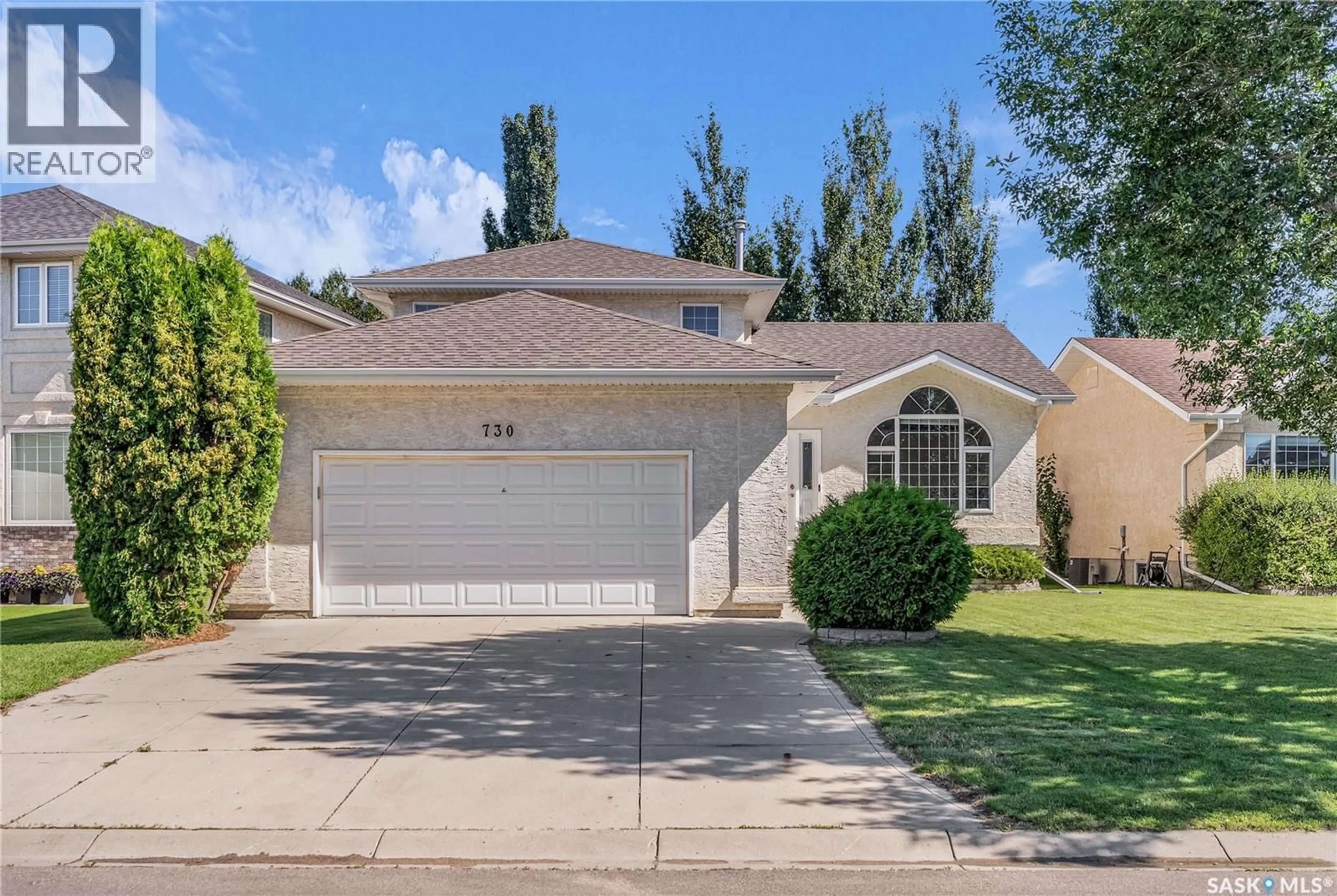 Home with vinyl exterior material, street for 730 CHOTEM CRESCENT, Saskatoon Saskatchewan S7N4P1