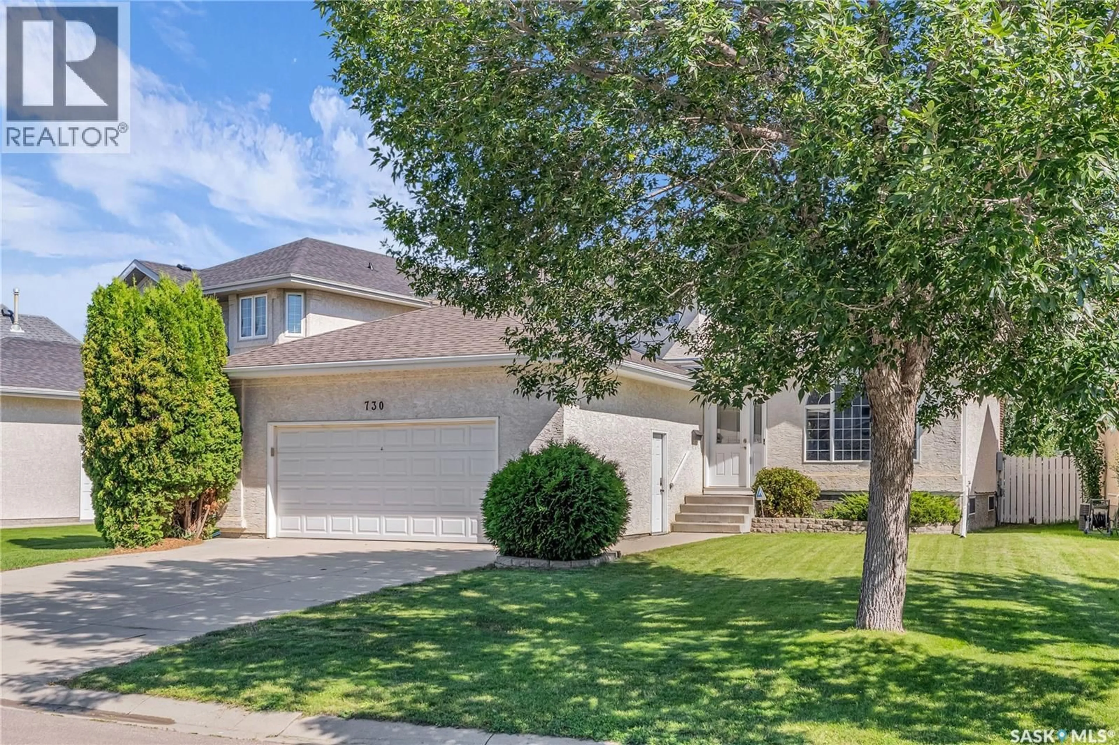 Home with vinyl exterior material, street for 730 CHOTEM CRESCENT, Saskatoon Saskatchewan S7N4P1