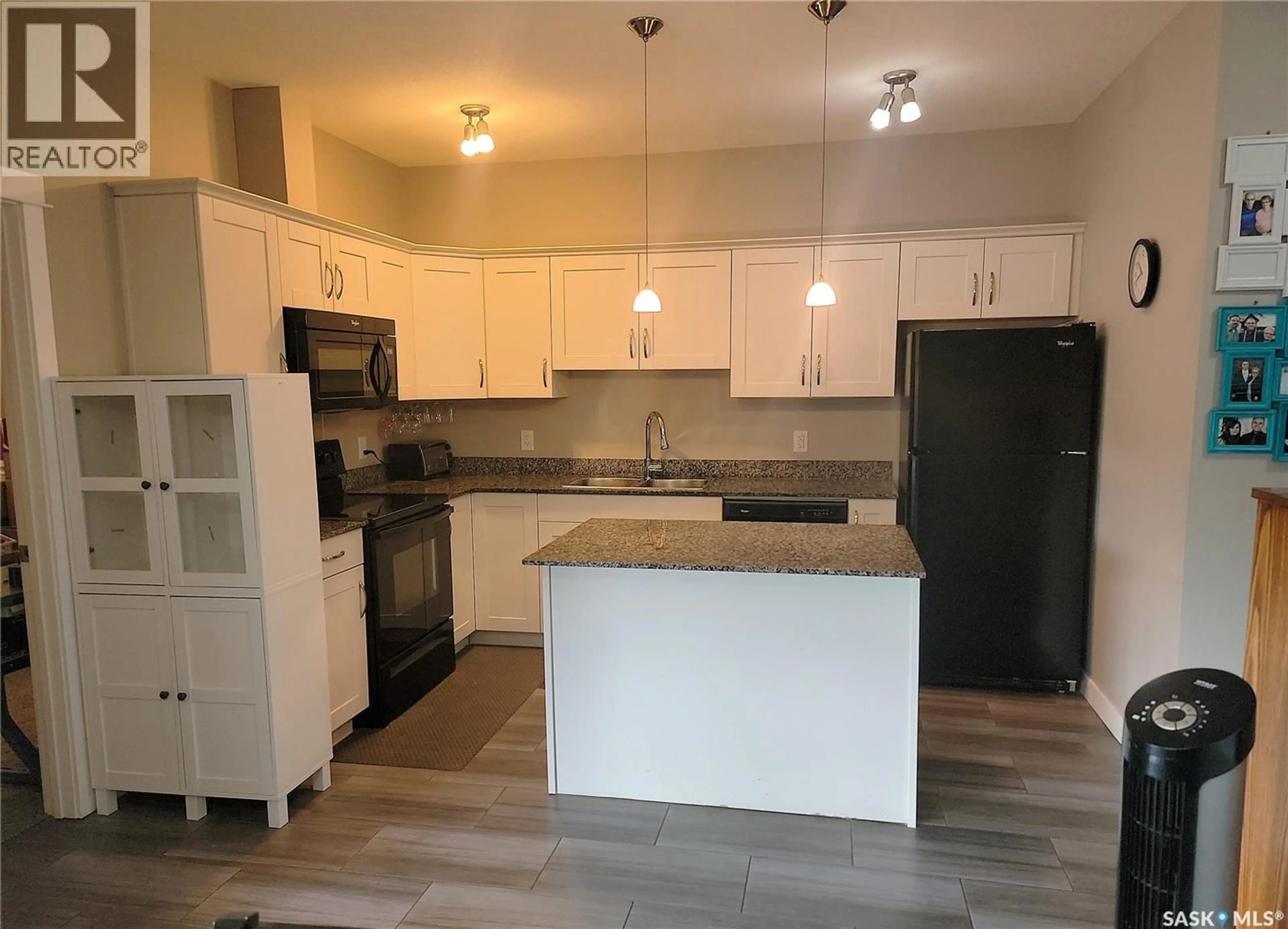 Open concept kitchen, unknown for 102 - 714 HART ROAD, Saskatoon Saskatchewan S7M1L2