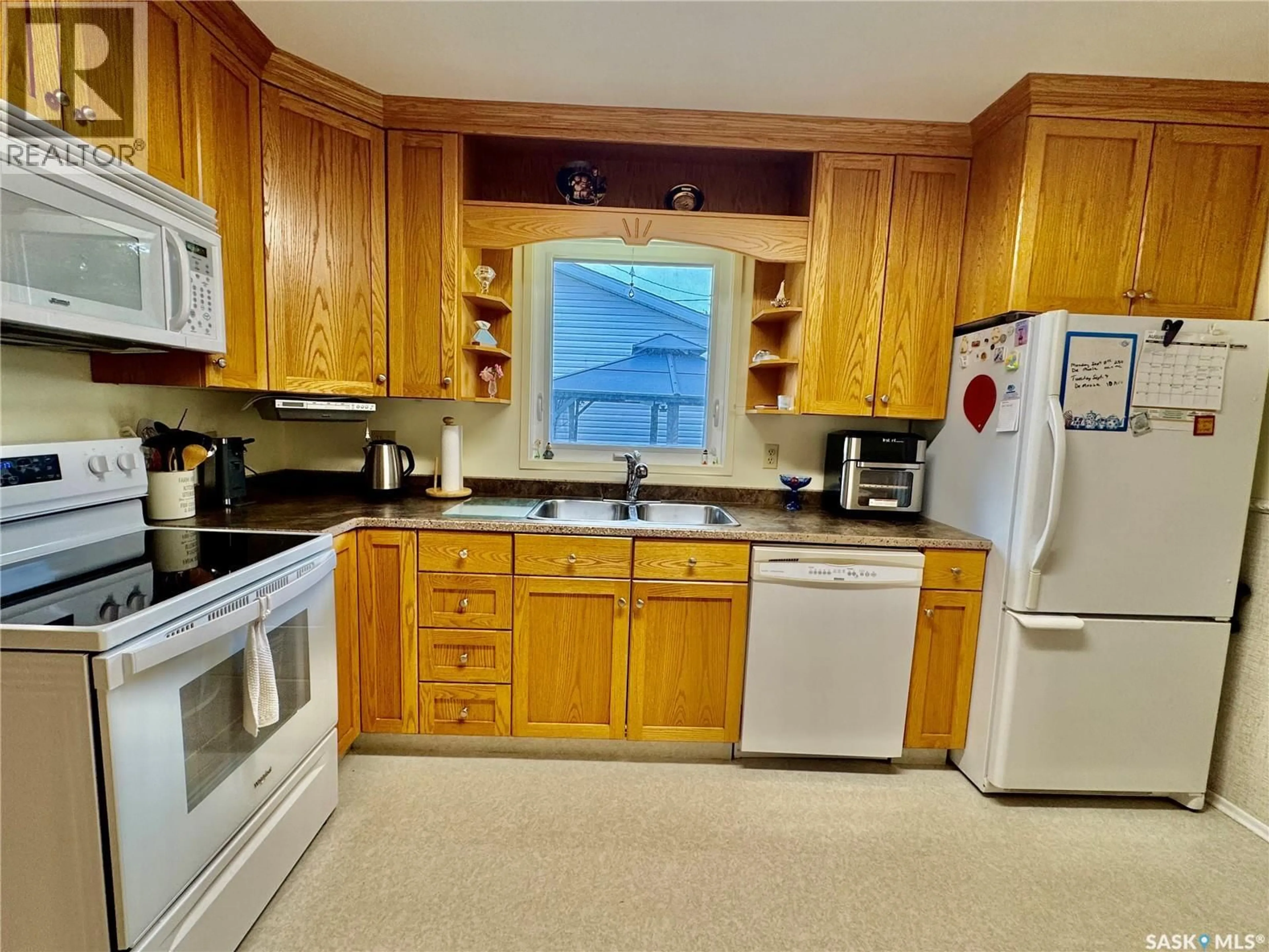 Standard kitchen, ceramic/tile floor for 308 SCOTT STREET, Muenster Saskatchewan S0K2Y0