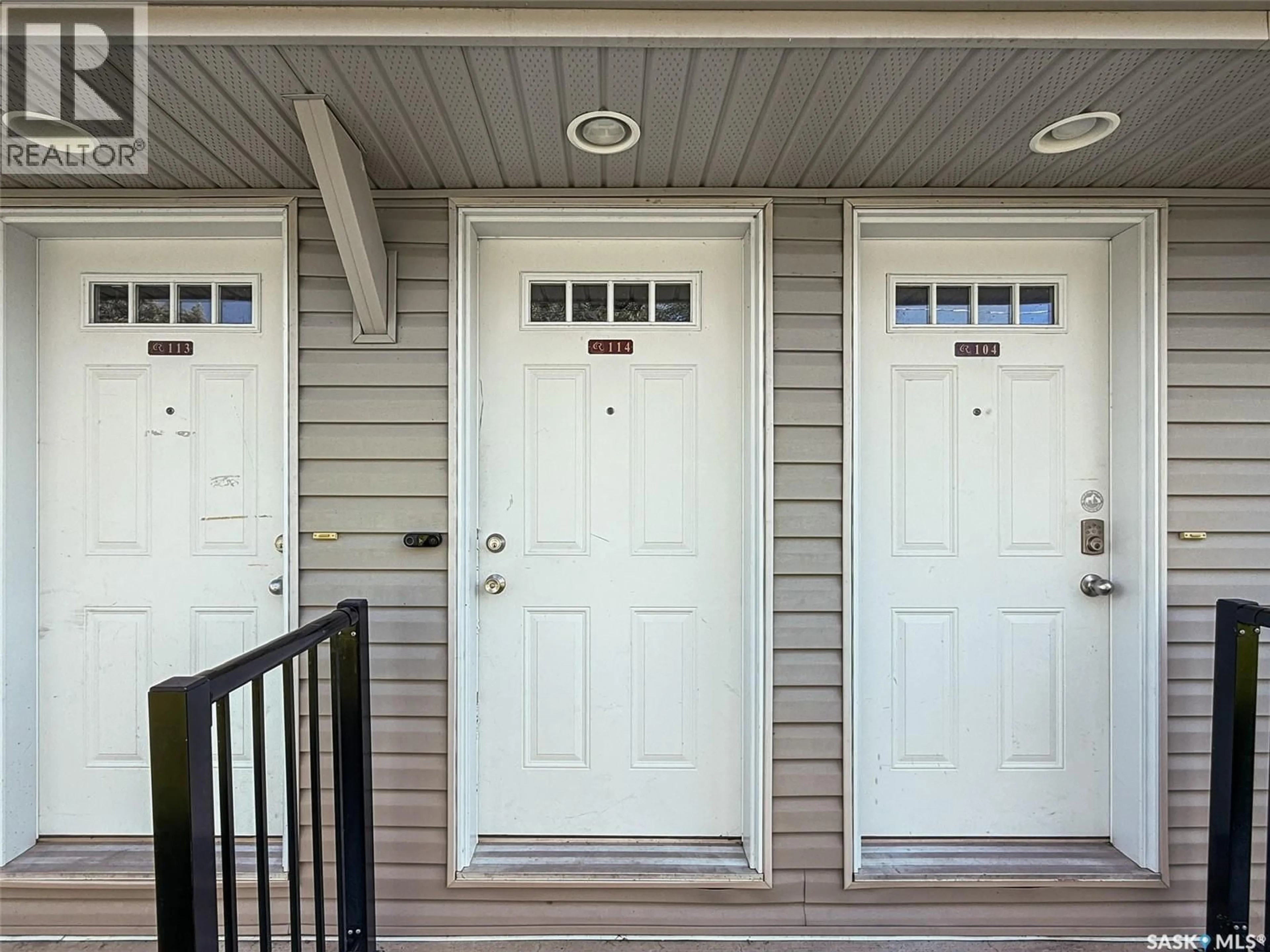 Home with vinyl exterior material, street for 114 825 GLADSTONE STREET E, Swift Current Saskatchewan S9H5P1