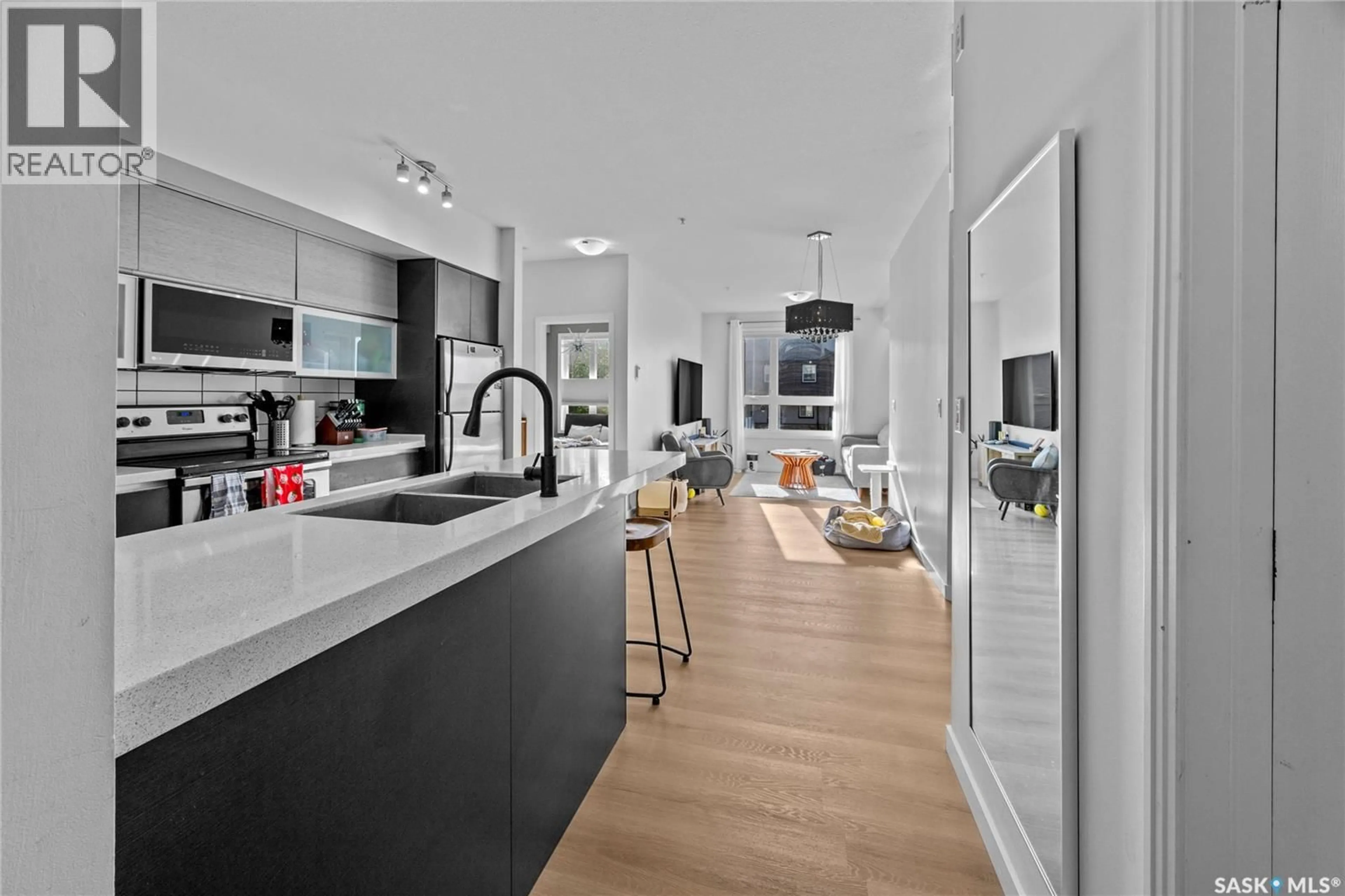 Open concept kitchen, ceramic/tile floor for 225 - 120 MANINGAS BEND, Saskatoon Saskatchewan S7W0P9