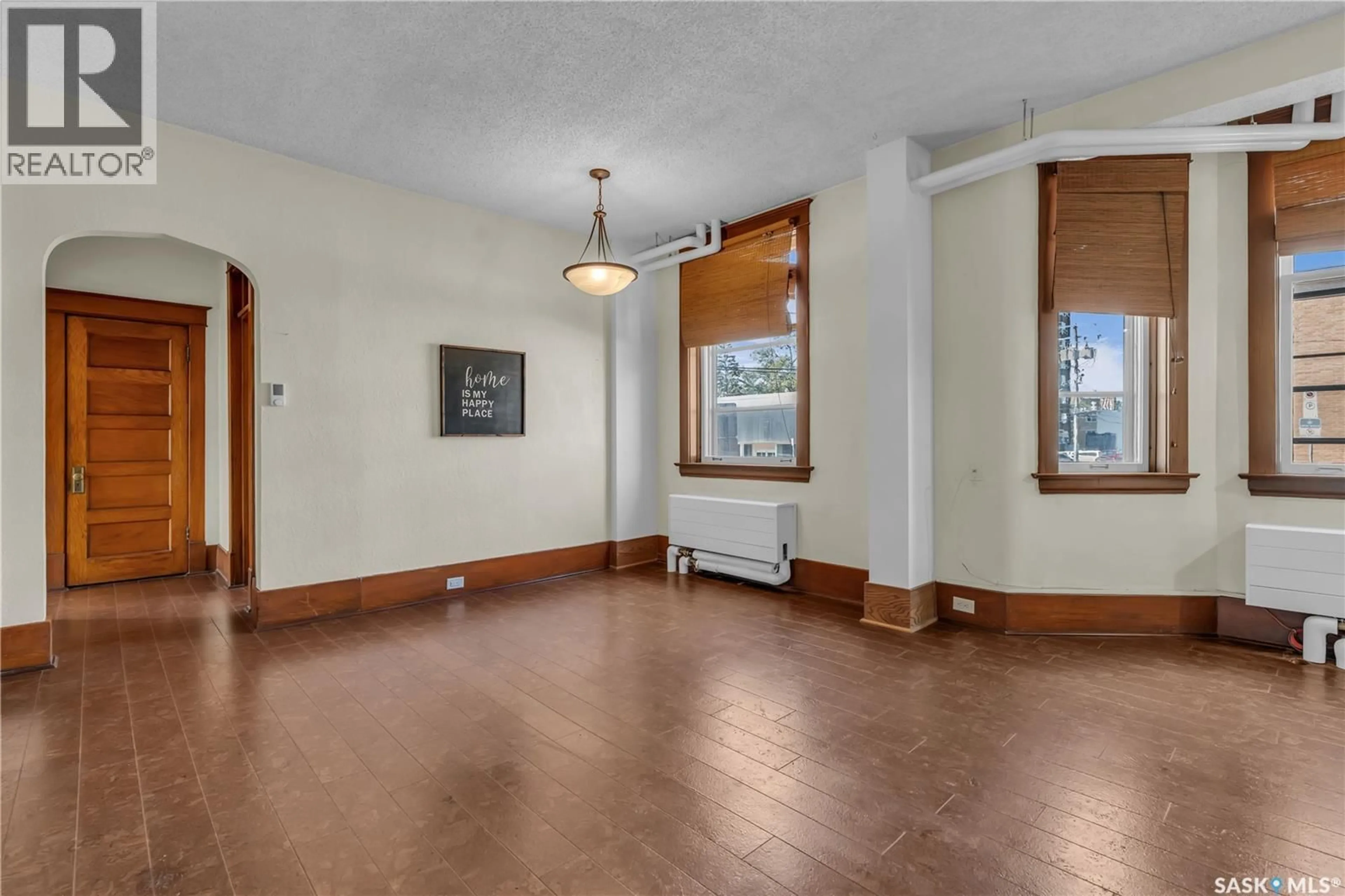 Unknown for 2201 - 14 14TH AVENUE, Regina Saskatchewan S4P0X9