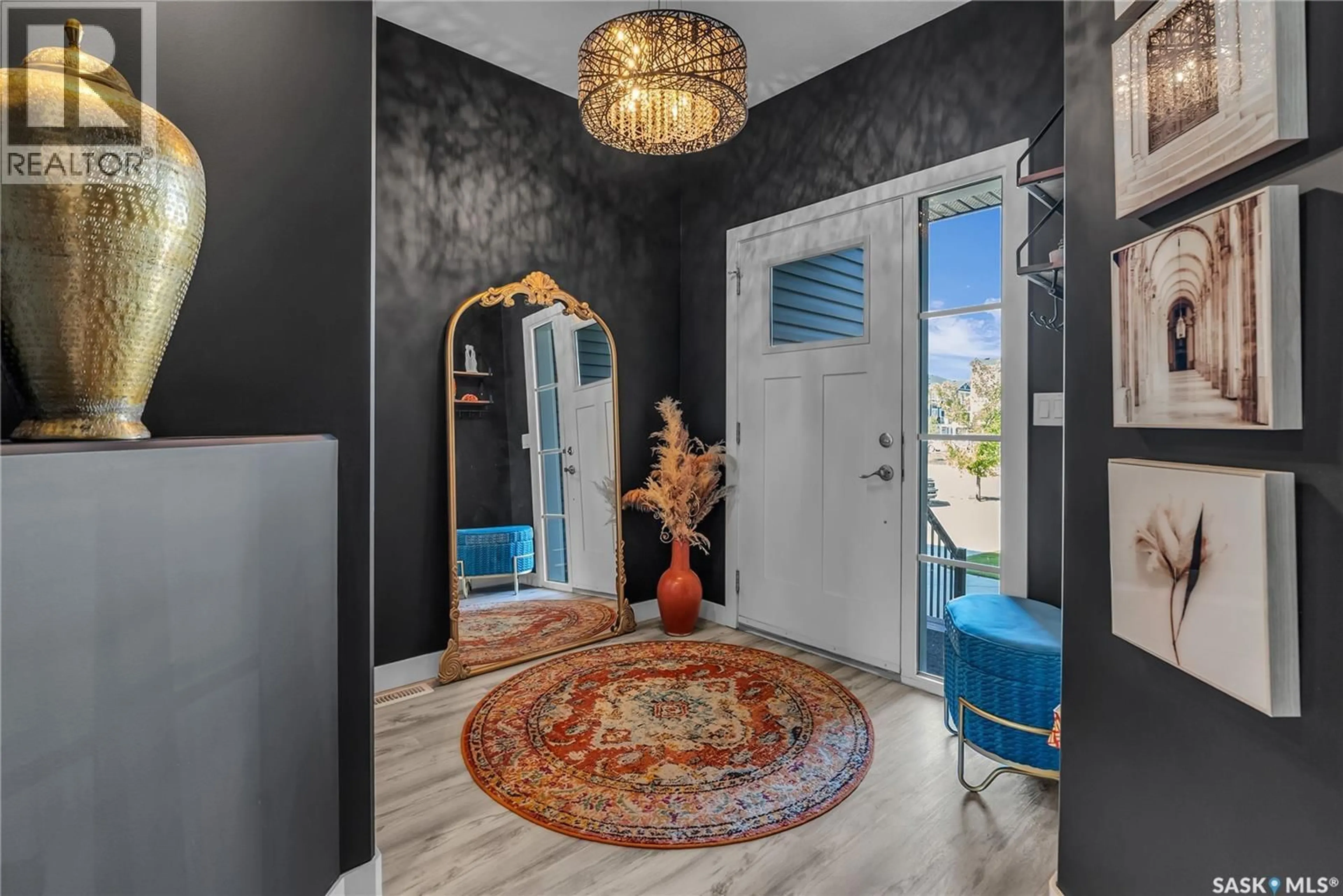 Indoor foyer for 334 BRIGHTON GATE, Saskatoon Saskatchewan S7V0R1