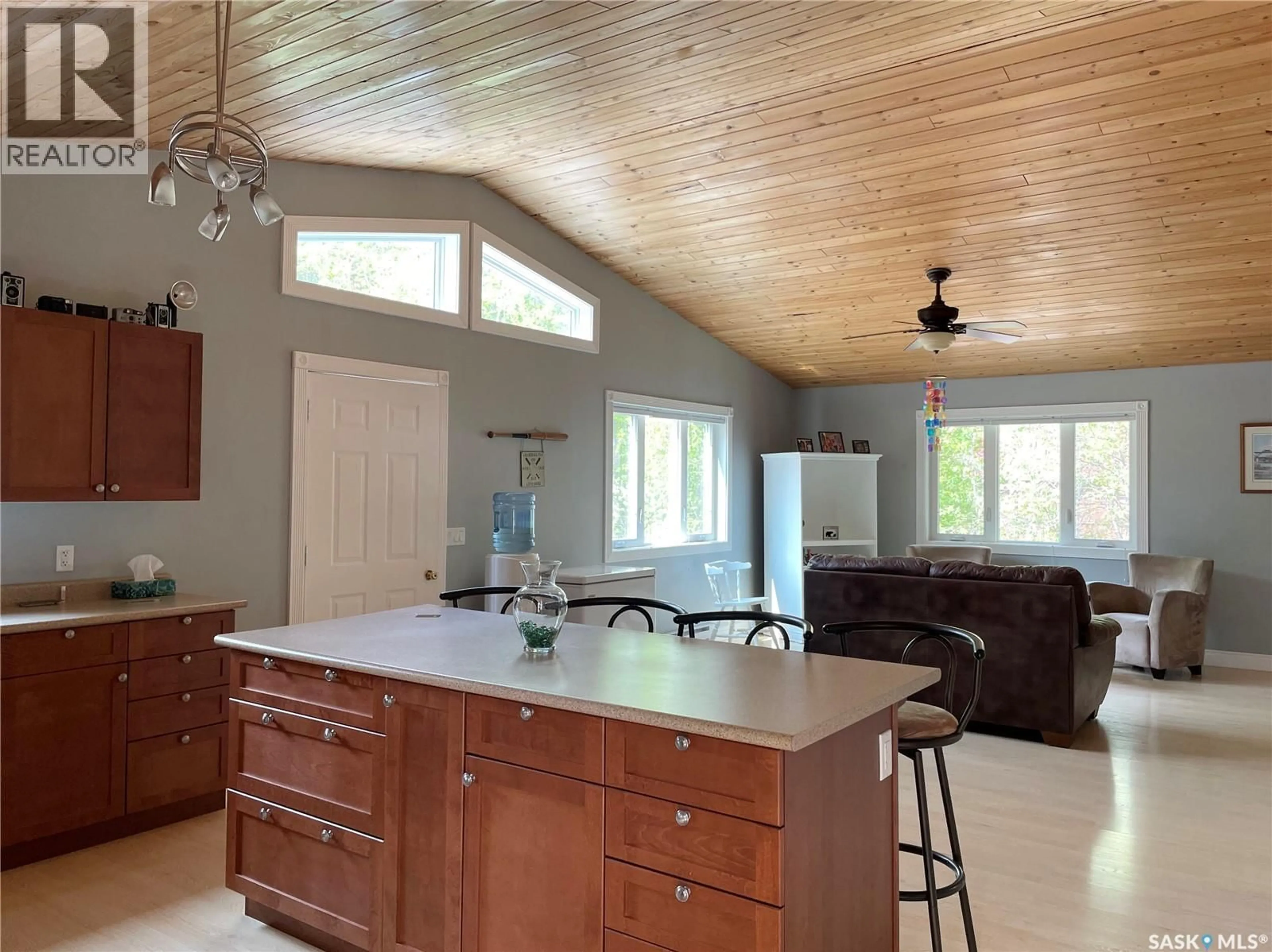 Open concept kitchen, unknown for 73 MAKWA DRIVE, Makwa Lake Saskatchewan S0M1L0