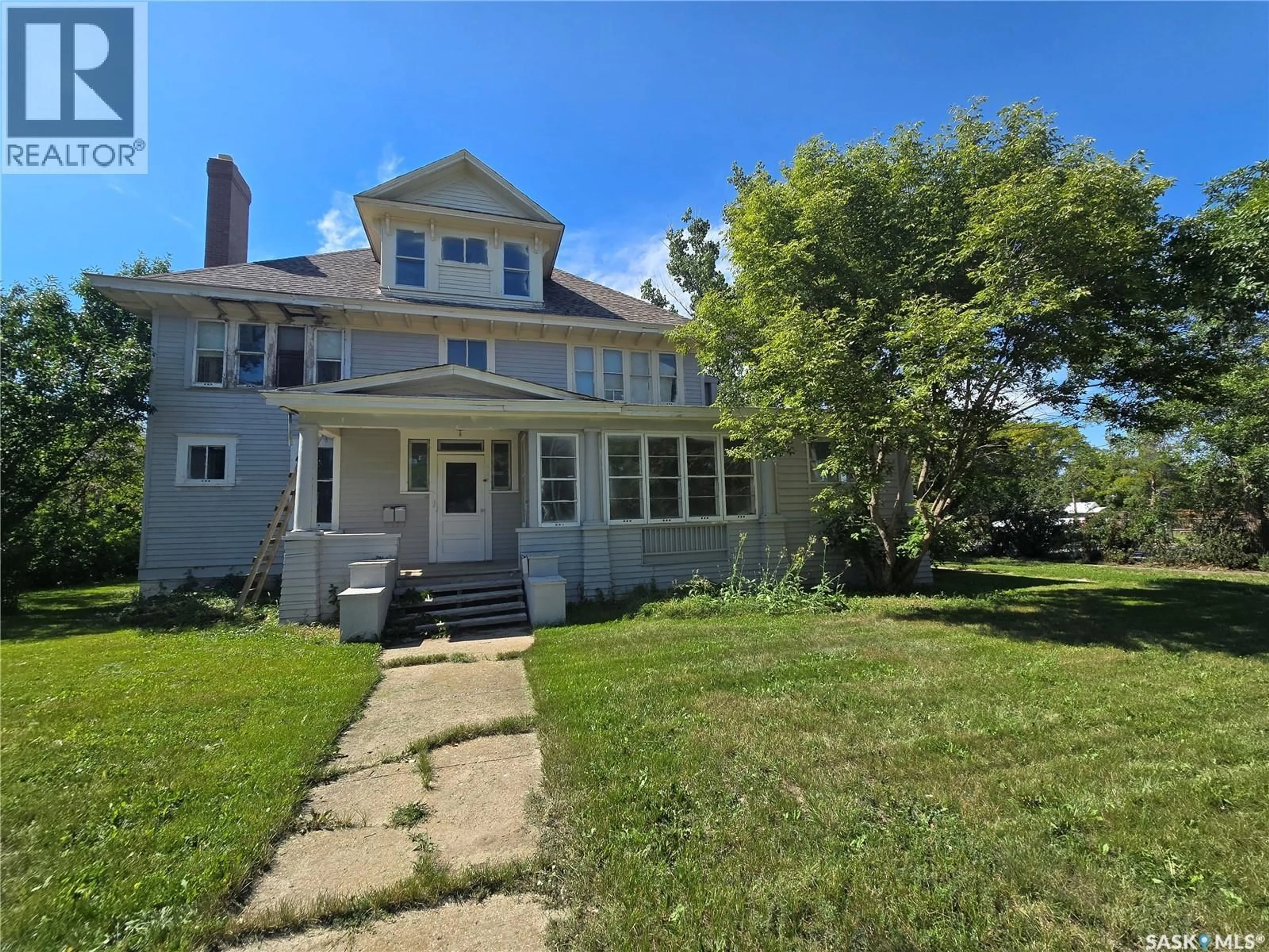 A pic from outside/outdoor area/front of a property/back of a property/a pic from drone, street for 347 GOVERNMENT ROAD, Weyburn Saskatchewan S4H0P5