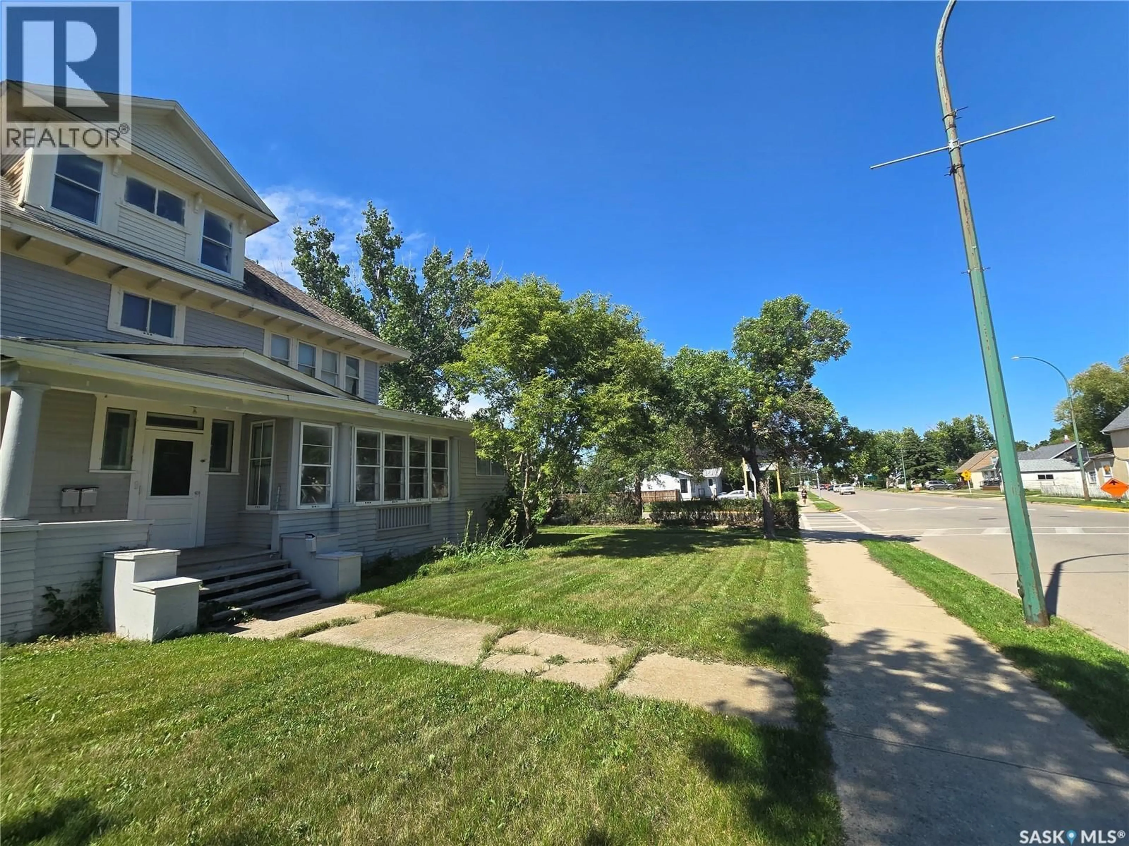 A pic from outside/outdoor area/front of a property/back of a property/a pic from drone, street for 347 GOVERNMENT ROAD, Weyburn Saskatchewan S4H0P5
