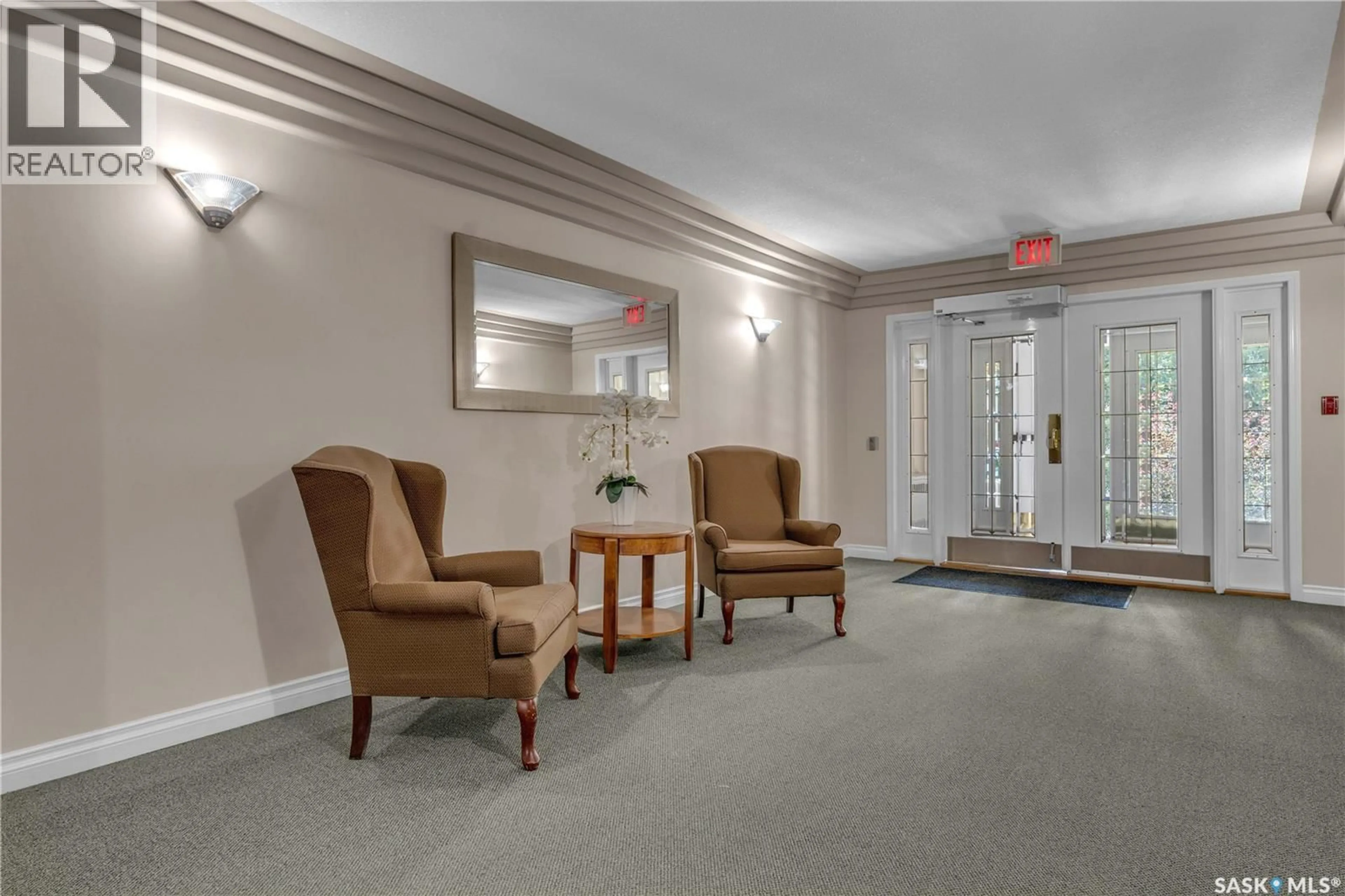 Lobby for 201 2217 ANGUS STREET, Regina Saskatchewan S4T1A3