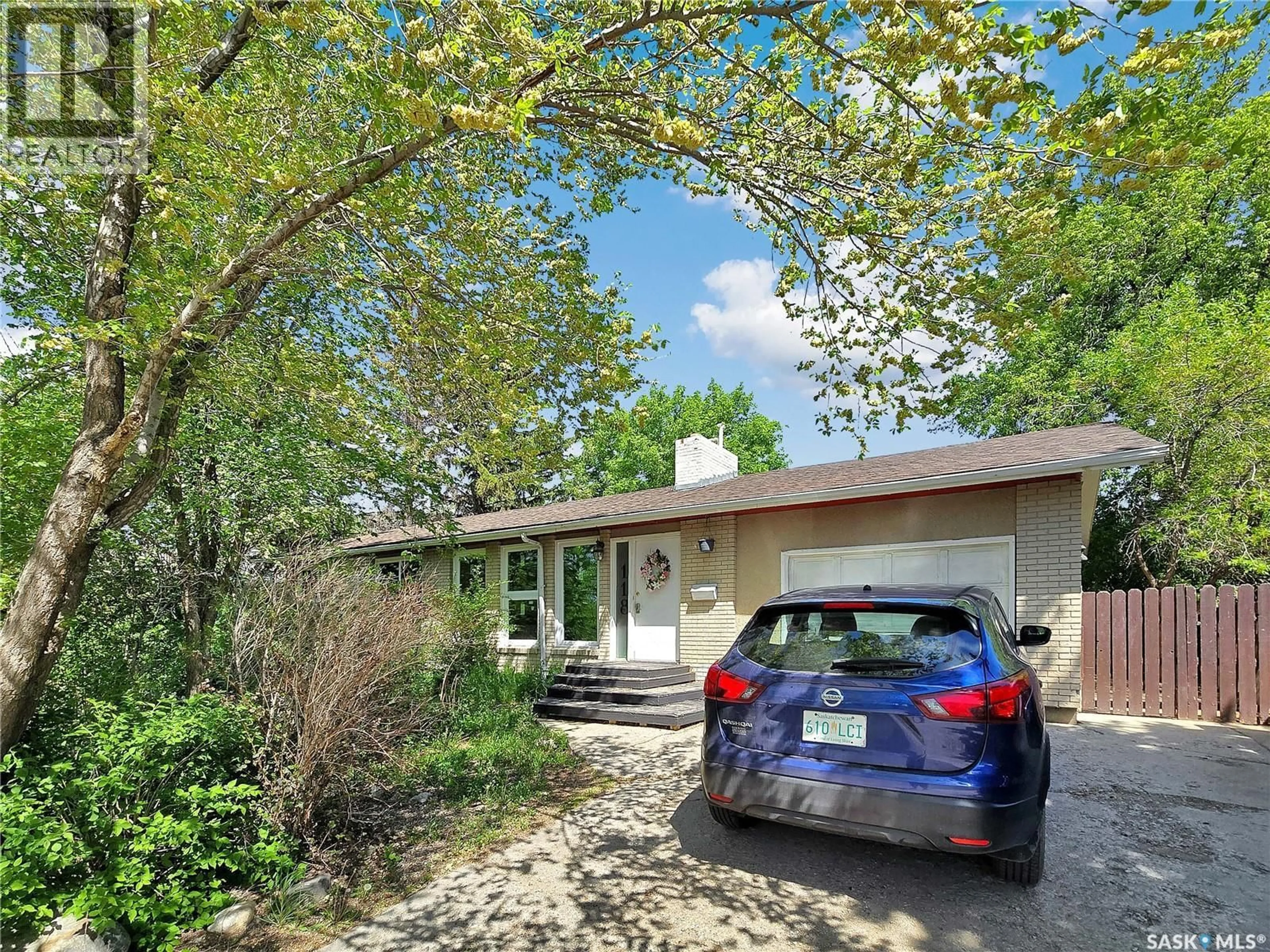 A pic from outside/outdoor area/front of a property/back of a property/a pic from drone, street for N W - 118 RAILWAY STREET, Warman Saskatchewan S0K4S0