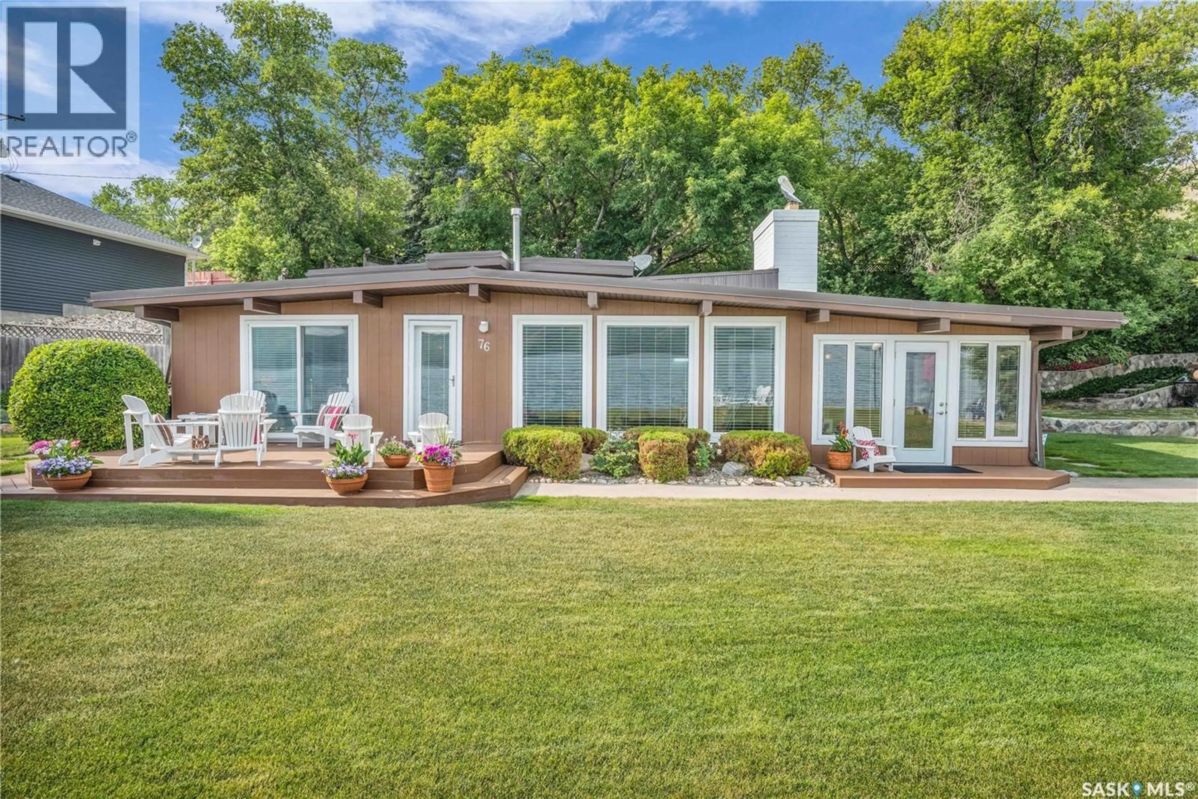 Home with vinyl exterior material, water/lake/river/ocean view for 76 PASQUA LAKE ROAD, North Qu'Appelle Rm No. 187 Saskatchewan S0G1S0