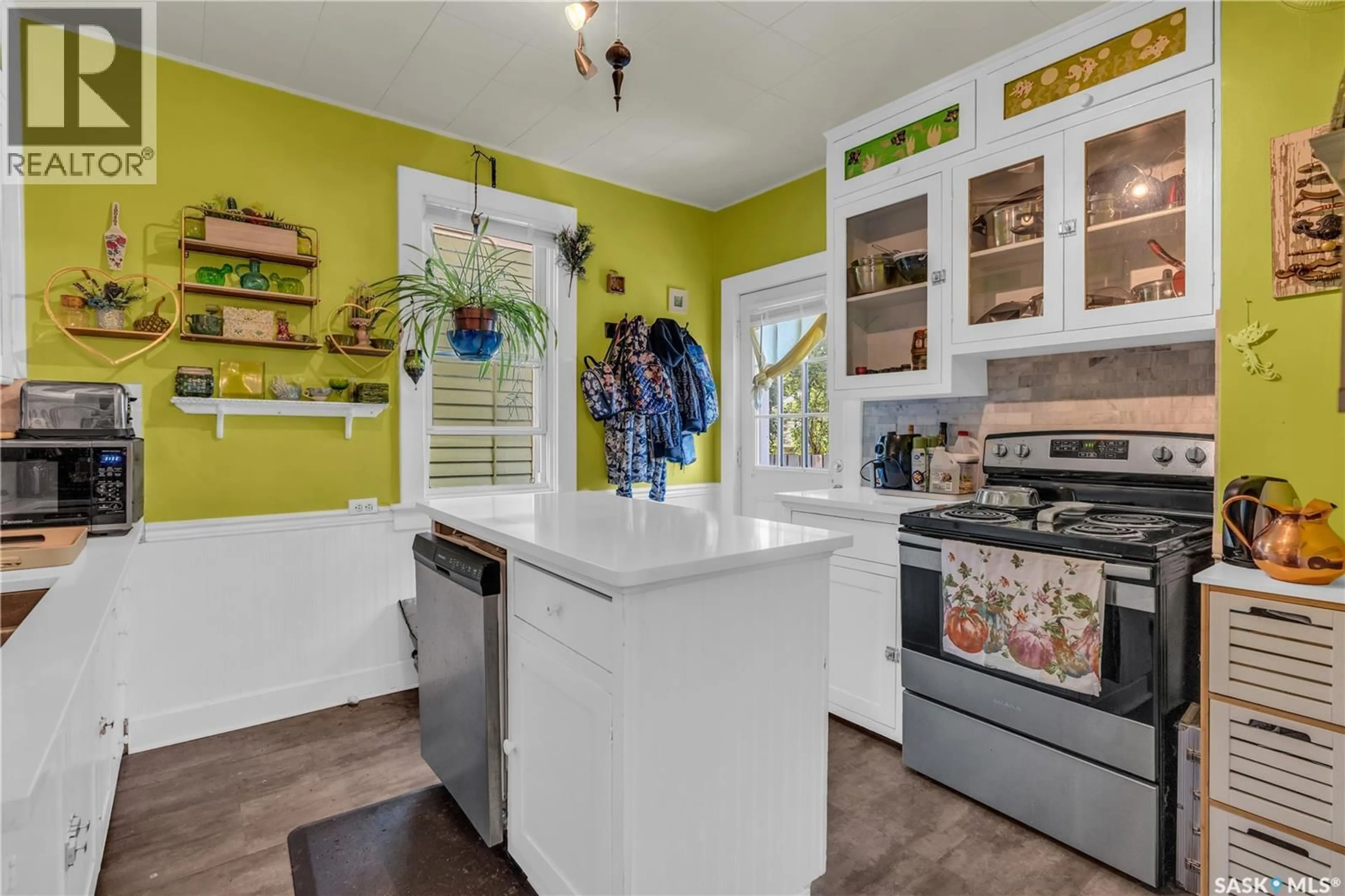 Open concept kitchen, unknown for 2152 RAE STREET, Regina Saskatchewan S4T2E7