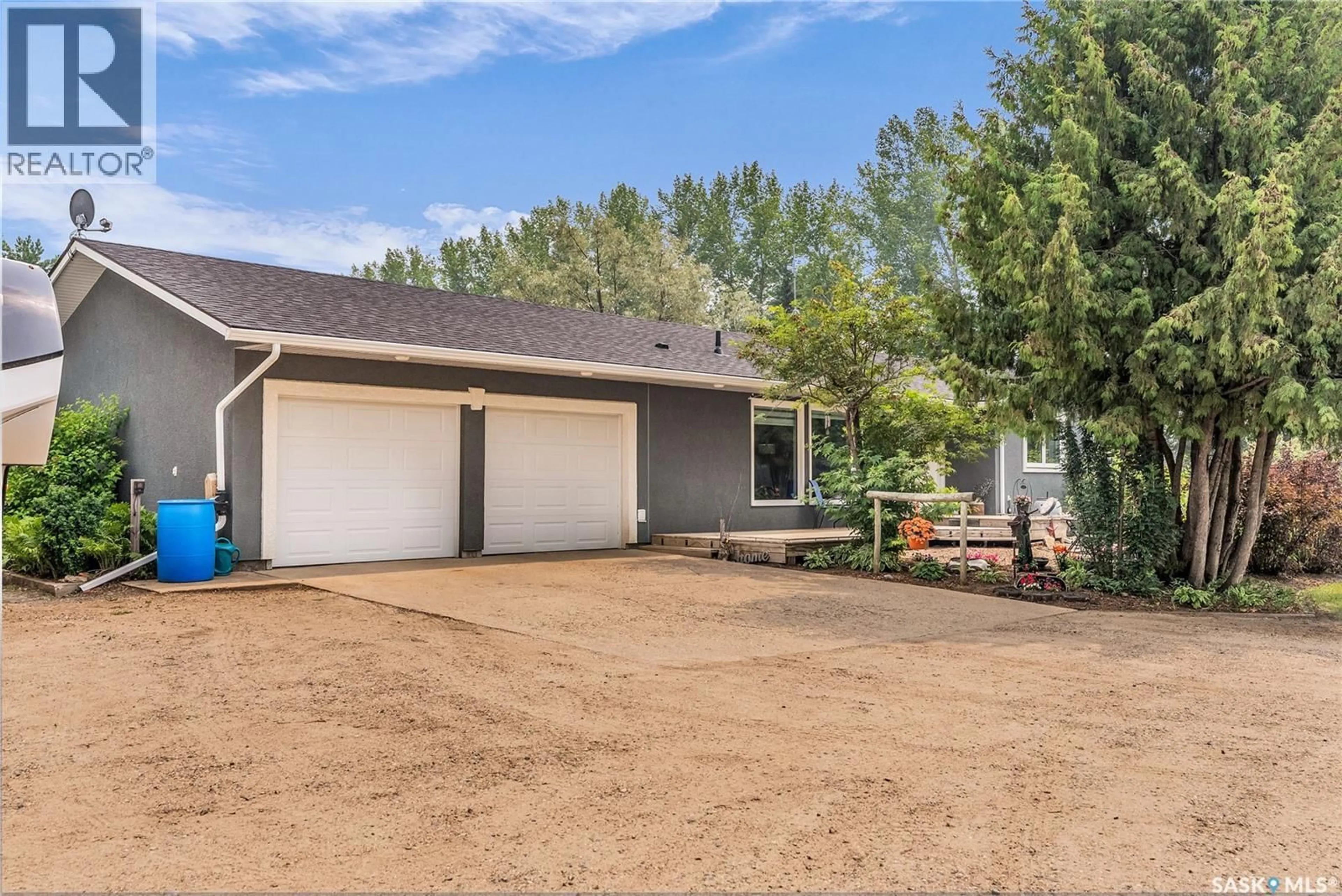 Home with vinyl exterior material, street for 41 SILVER WILLOW ROAD, Prince Albert Rm No. 461 Saskatchewan S6V5P9