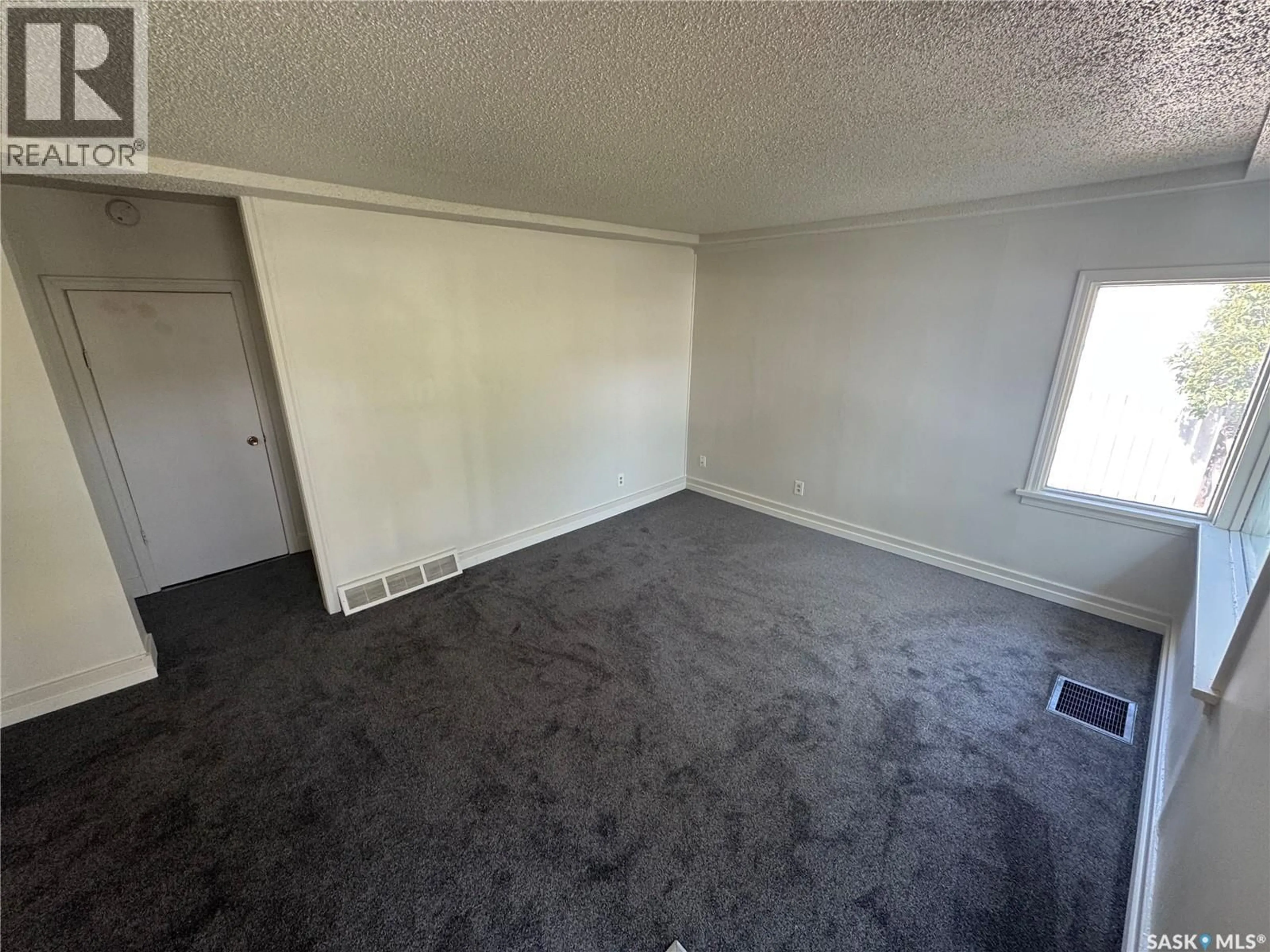 A pic of a room for 760 ARGYLE STREET, Regina Saskatchewan S4T3P6